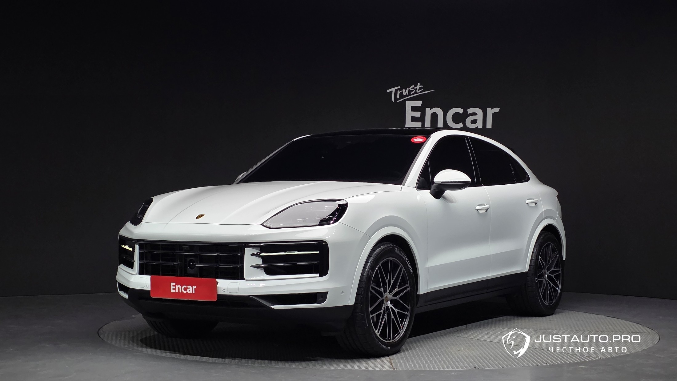 Автомобиль Porsche Cayenne