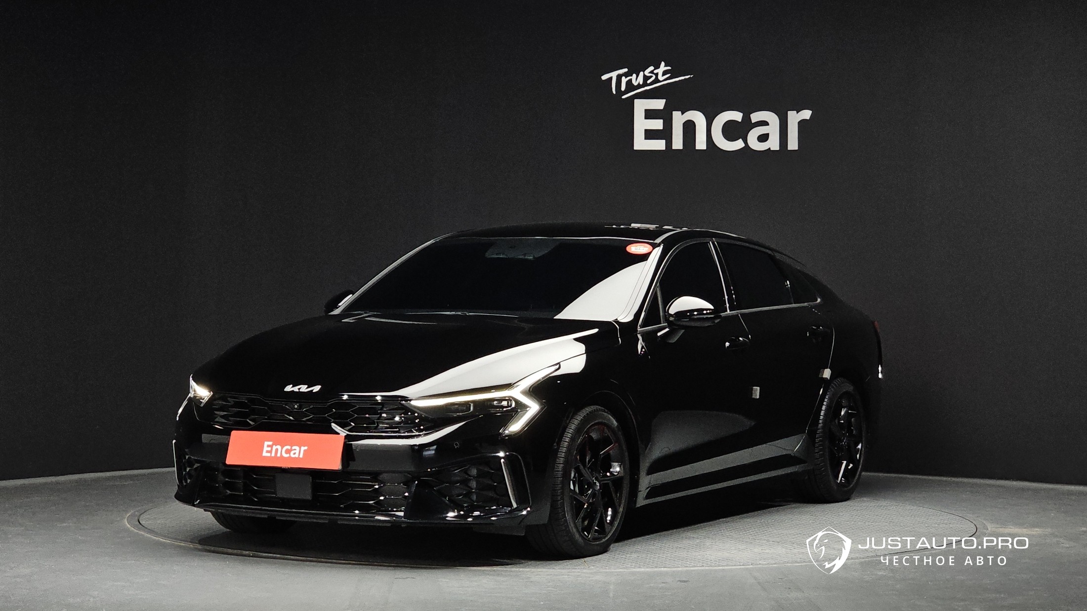 Автомобиль Kia K5