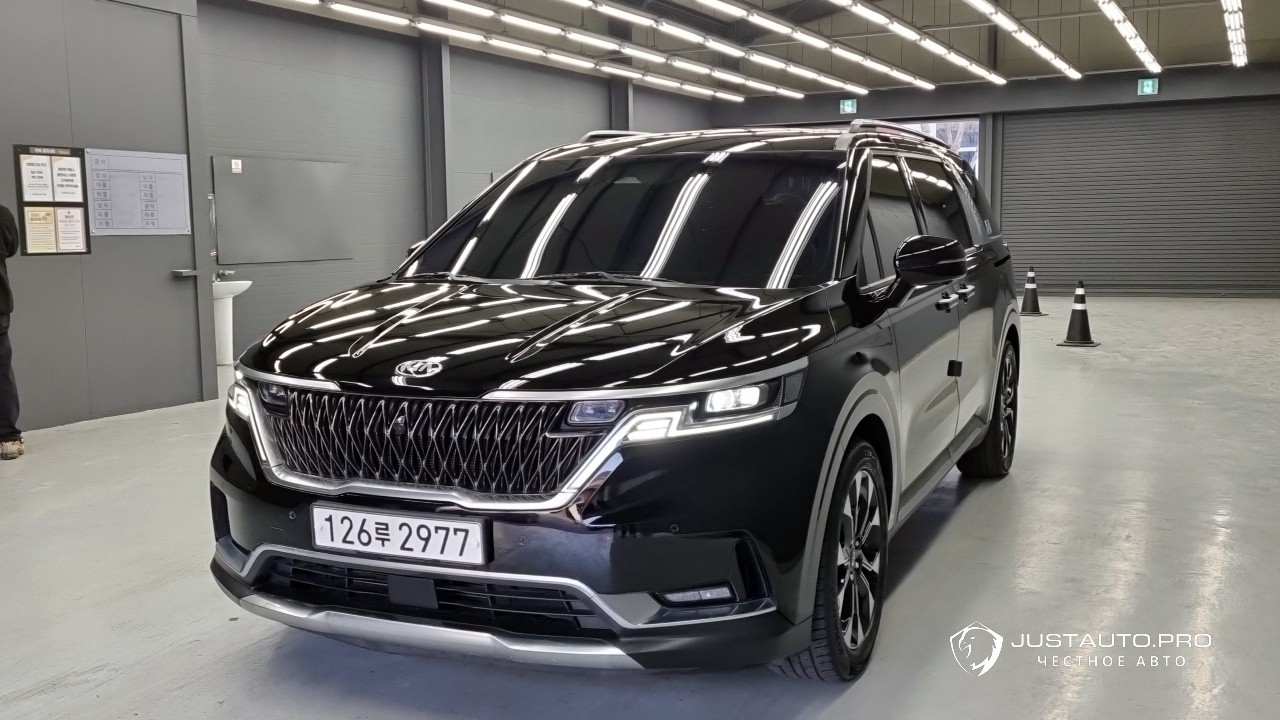 Автомобиль Kia Canival