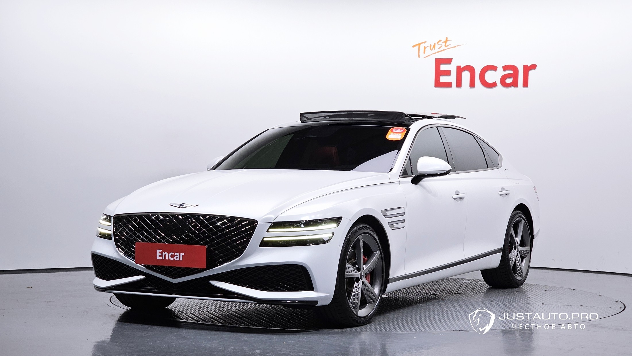 Автомобиль Genesis G80