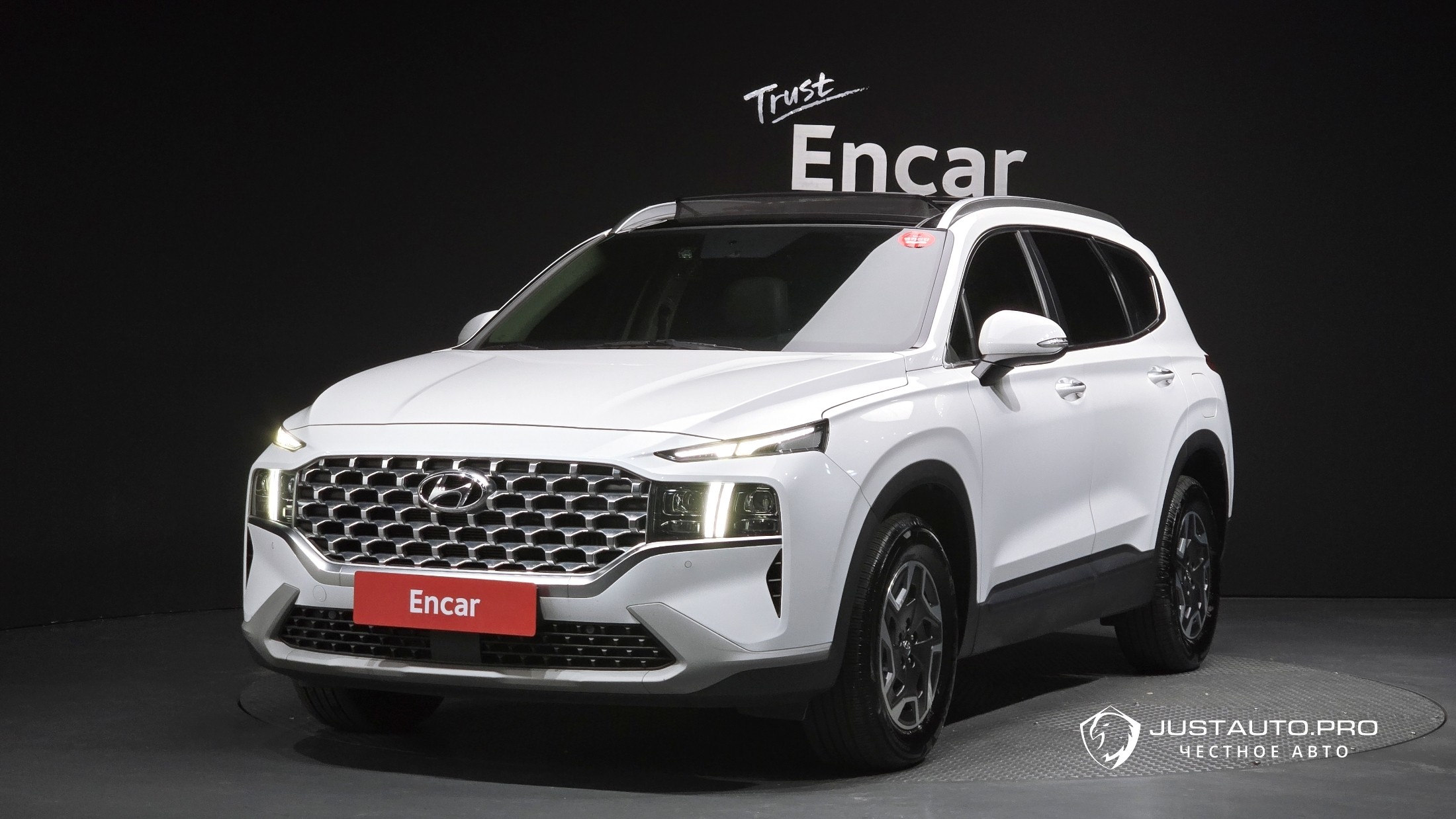 Автомобиль Hyundai Santafe