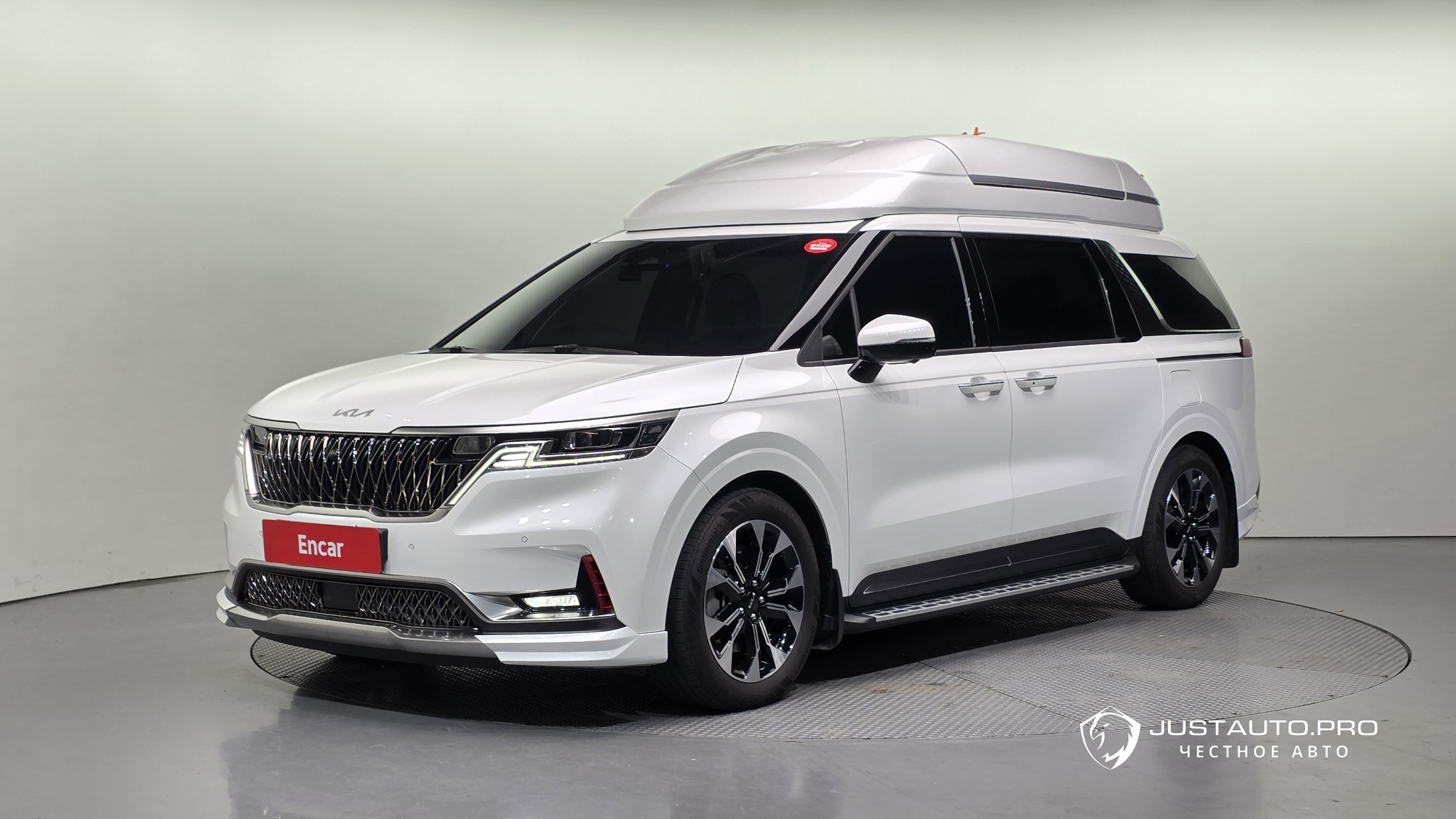 Автомобиль Kia Canival