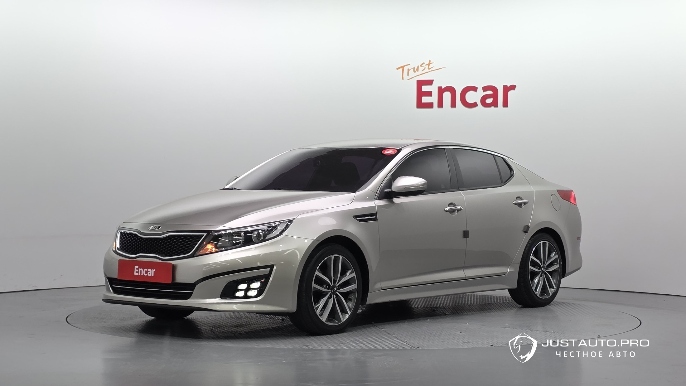 Автомобиль Kia K5