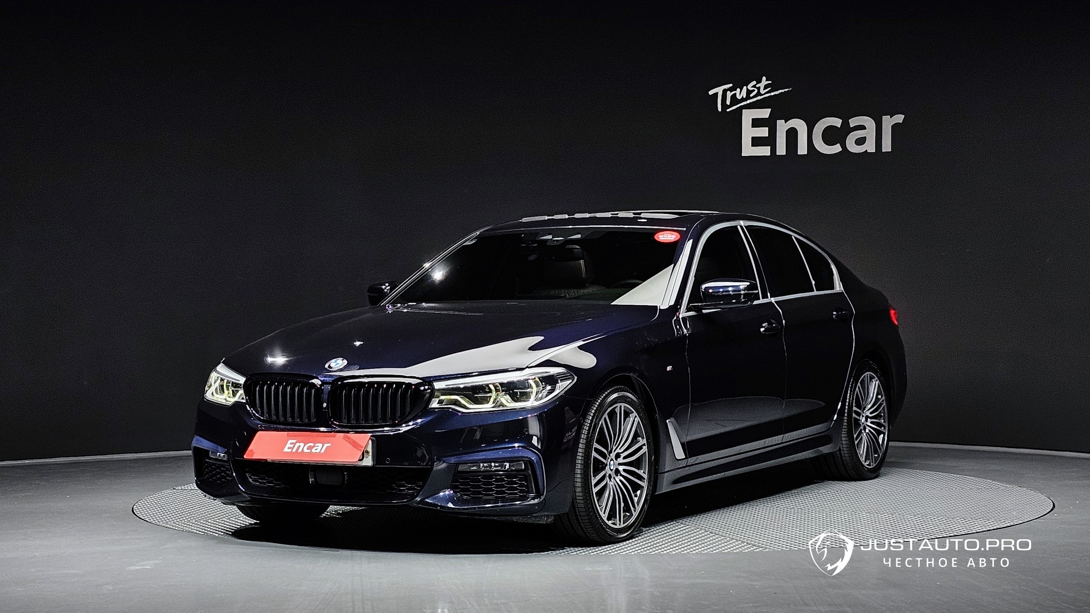 Автомобиль BMW 5-Series