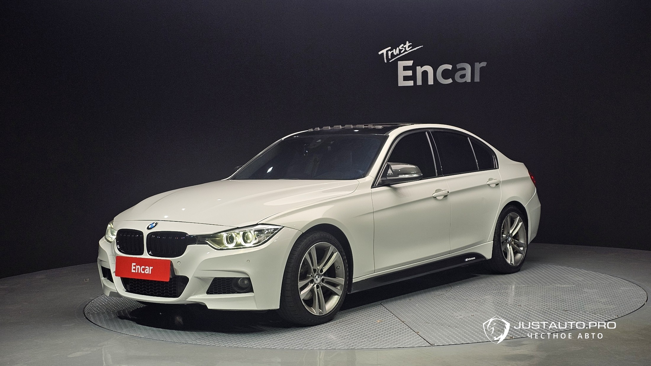 Автомобиль BMW 3-Series