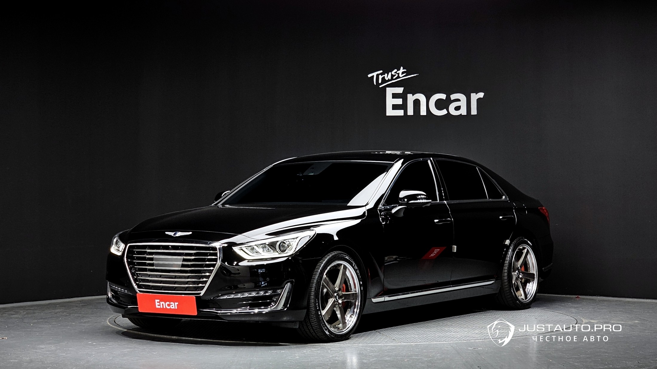 Автомобиль Genesis EQ900