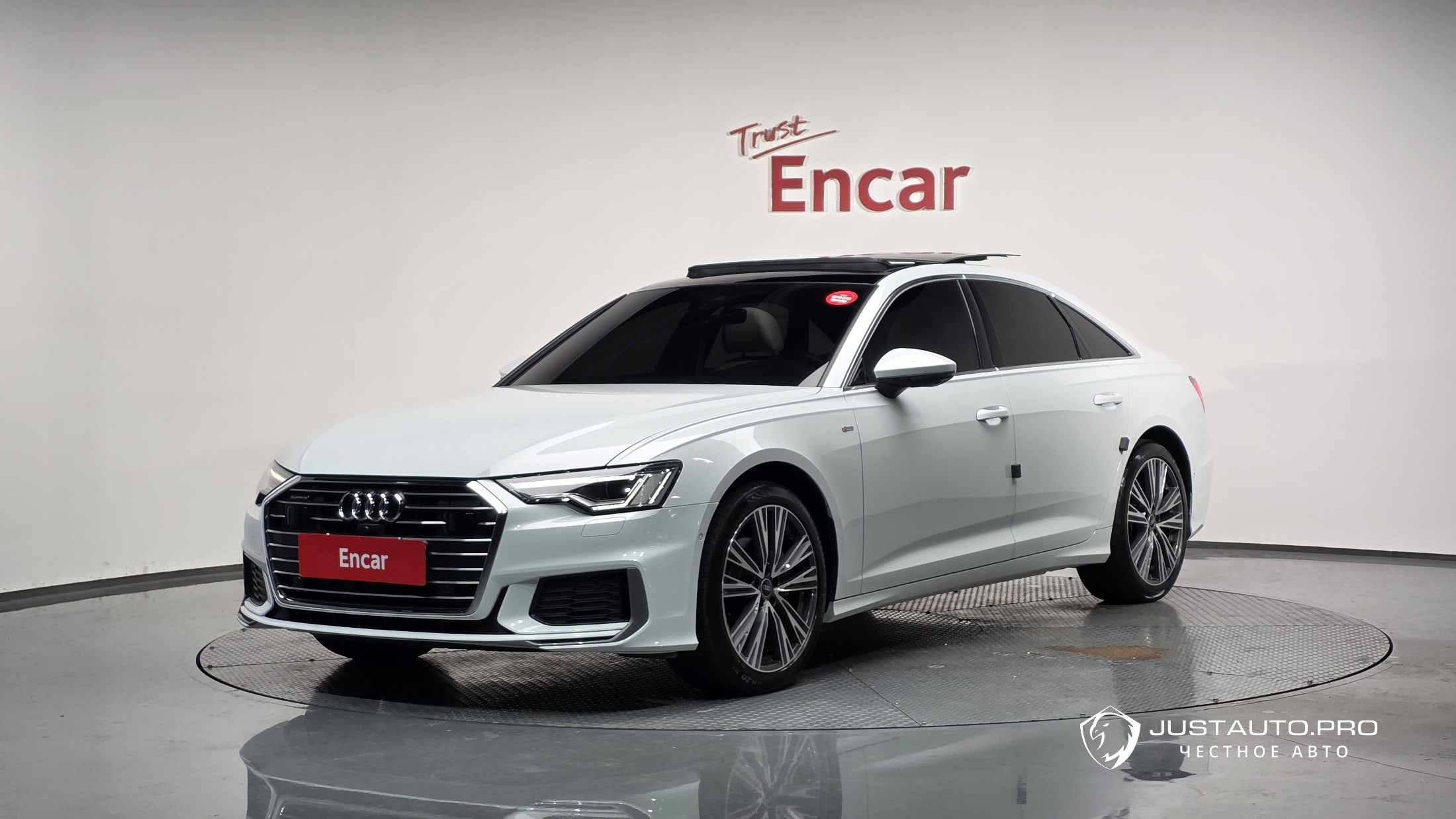 Автомобиль Audi A6