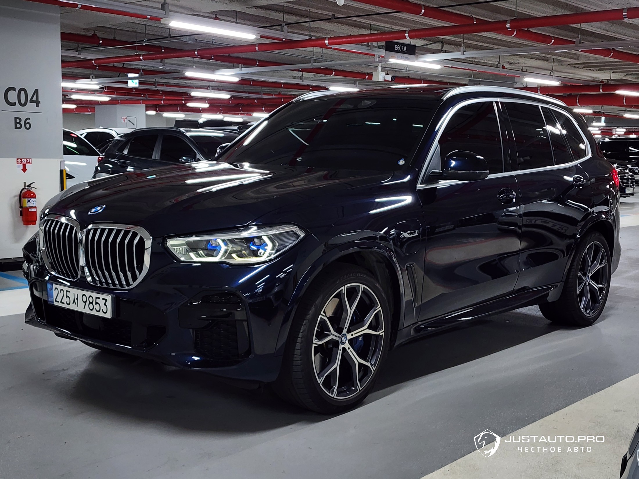 Автомобиль BMW X5