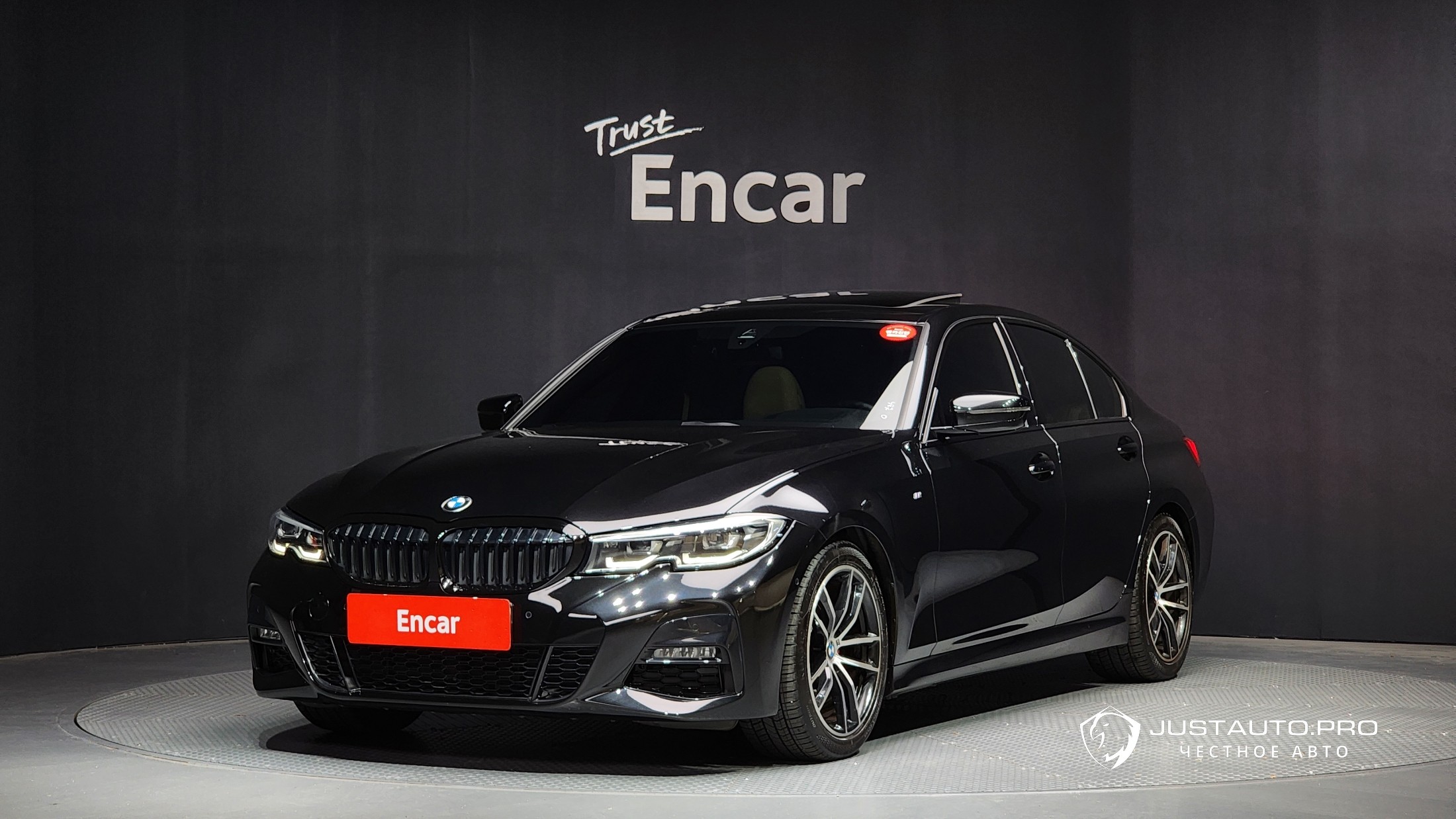 Автомобиль BMW 3-Series