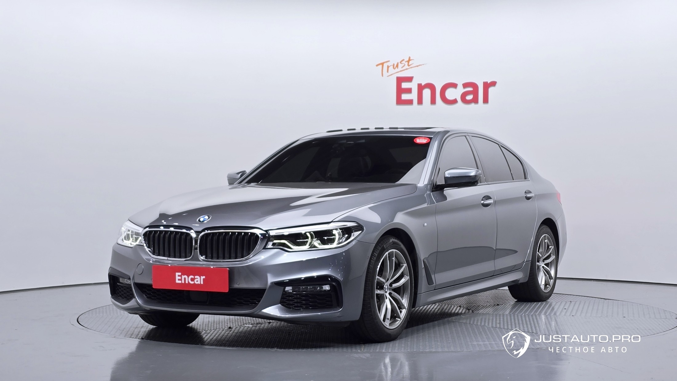 Автомобиль BMW 5-Series