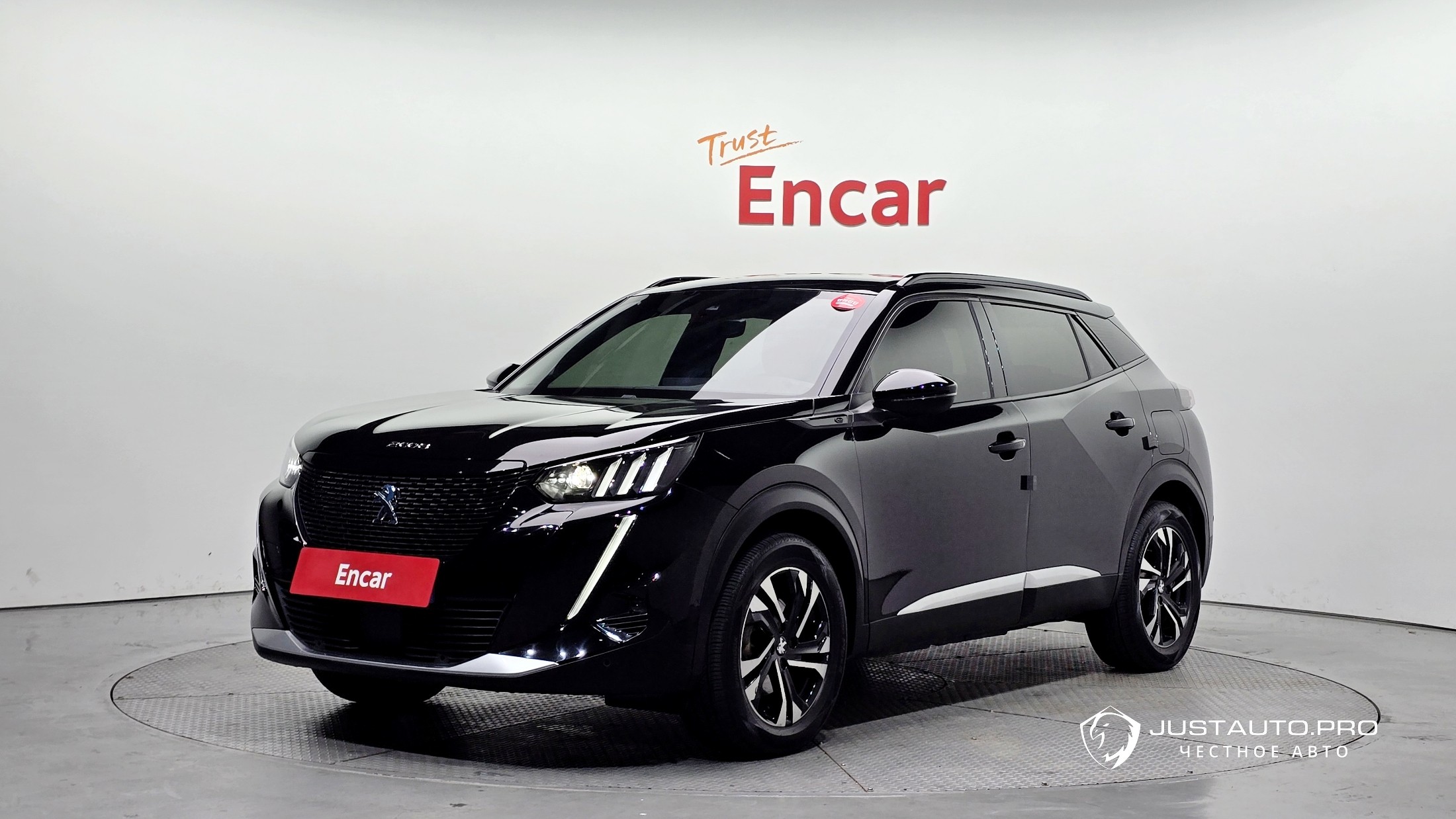 Автомобиль Peugeot 2008