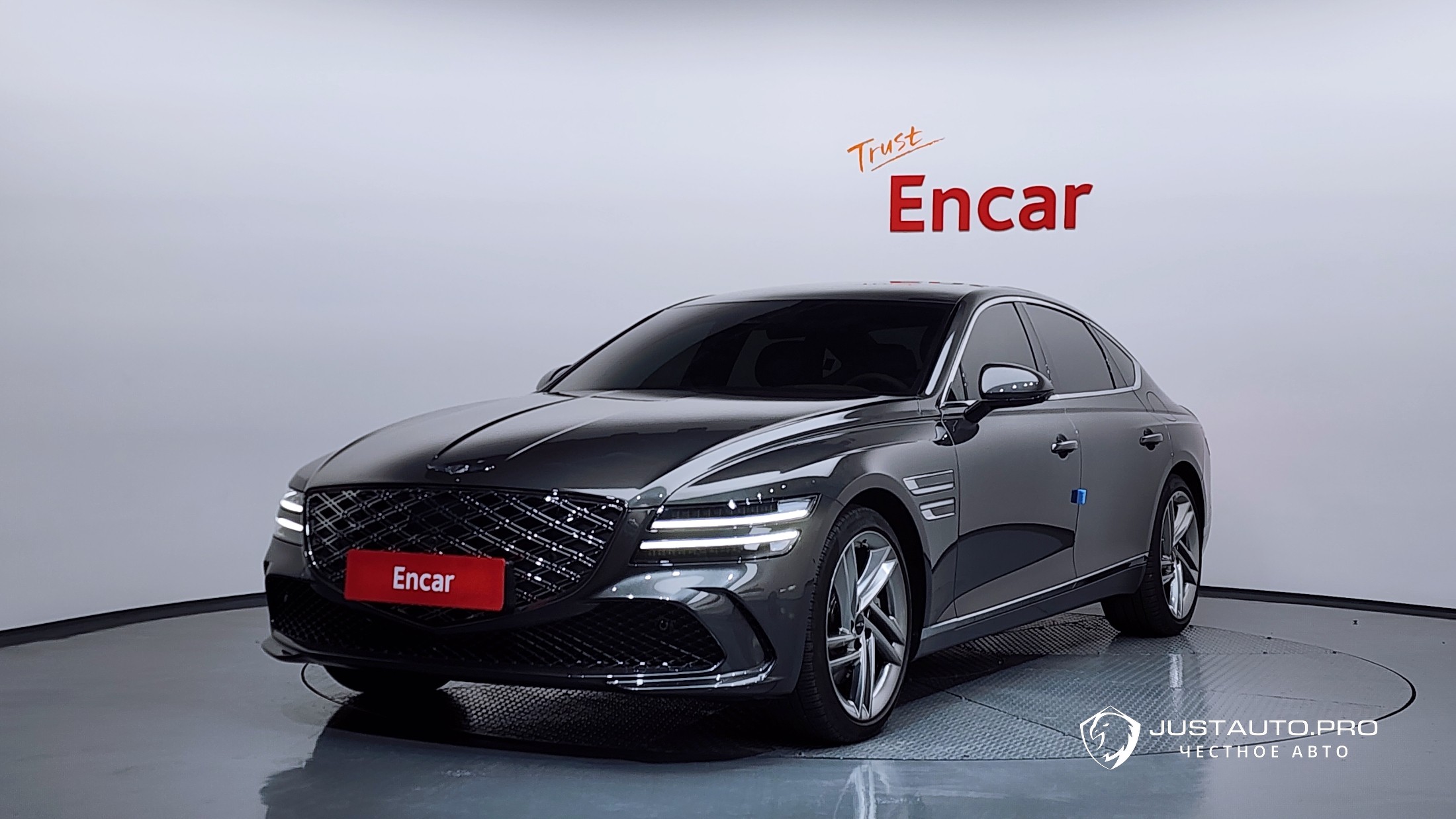 Автомобиль Genesis G80