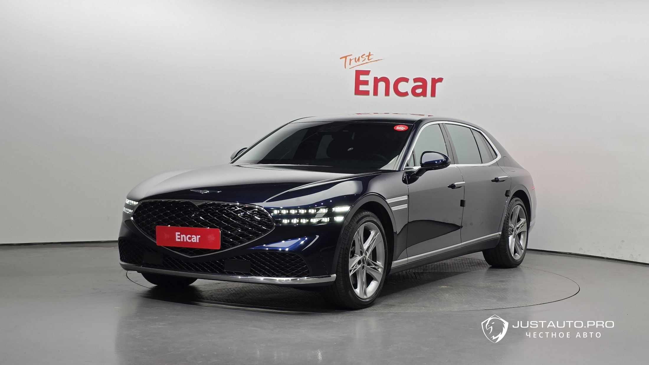 Автомобиль Genesis G90