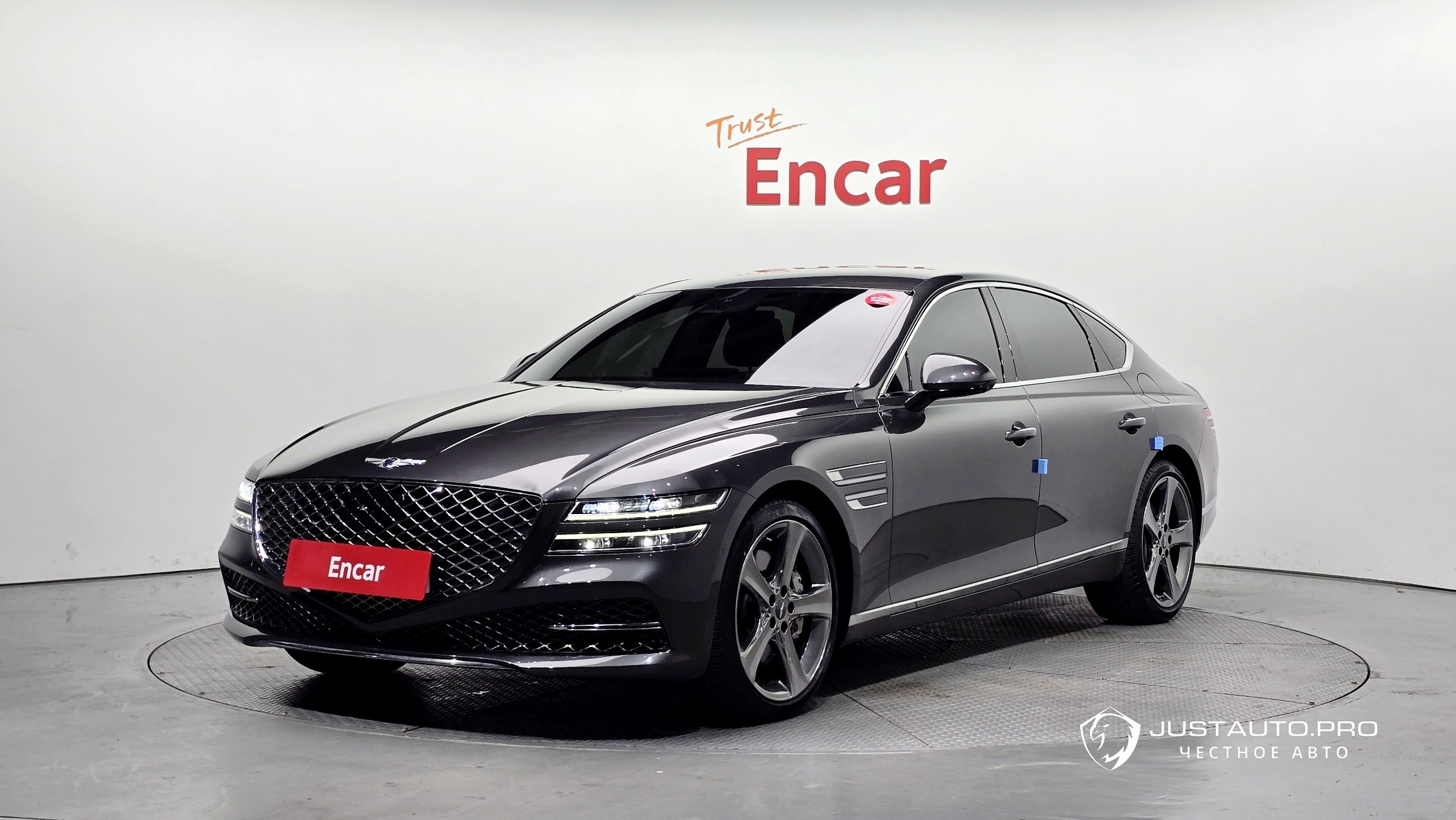 Автомобиль Genesis G80