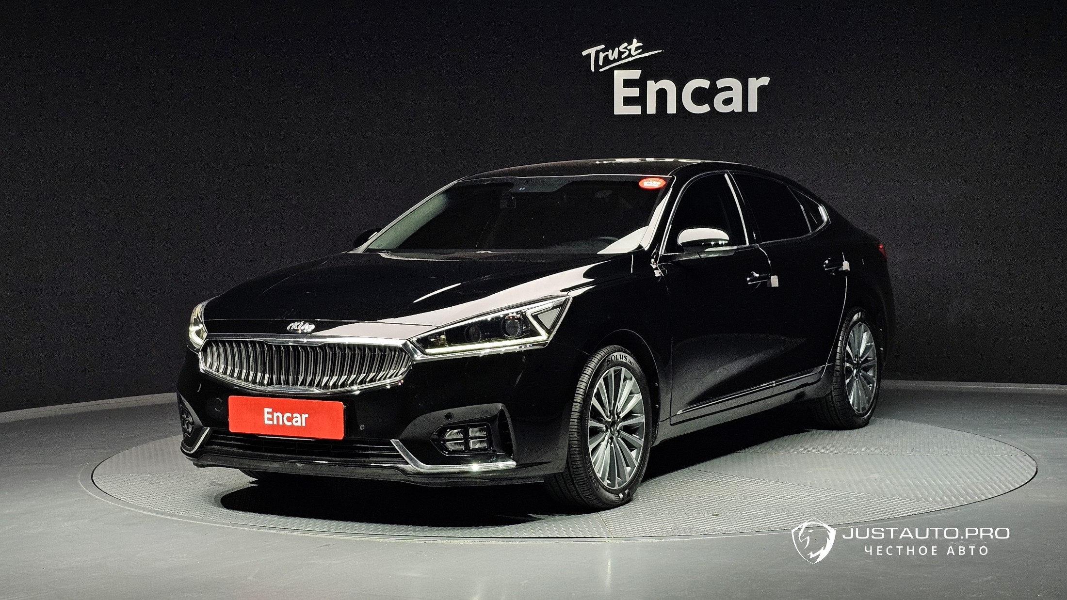 Автомобиль Kia K7