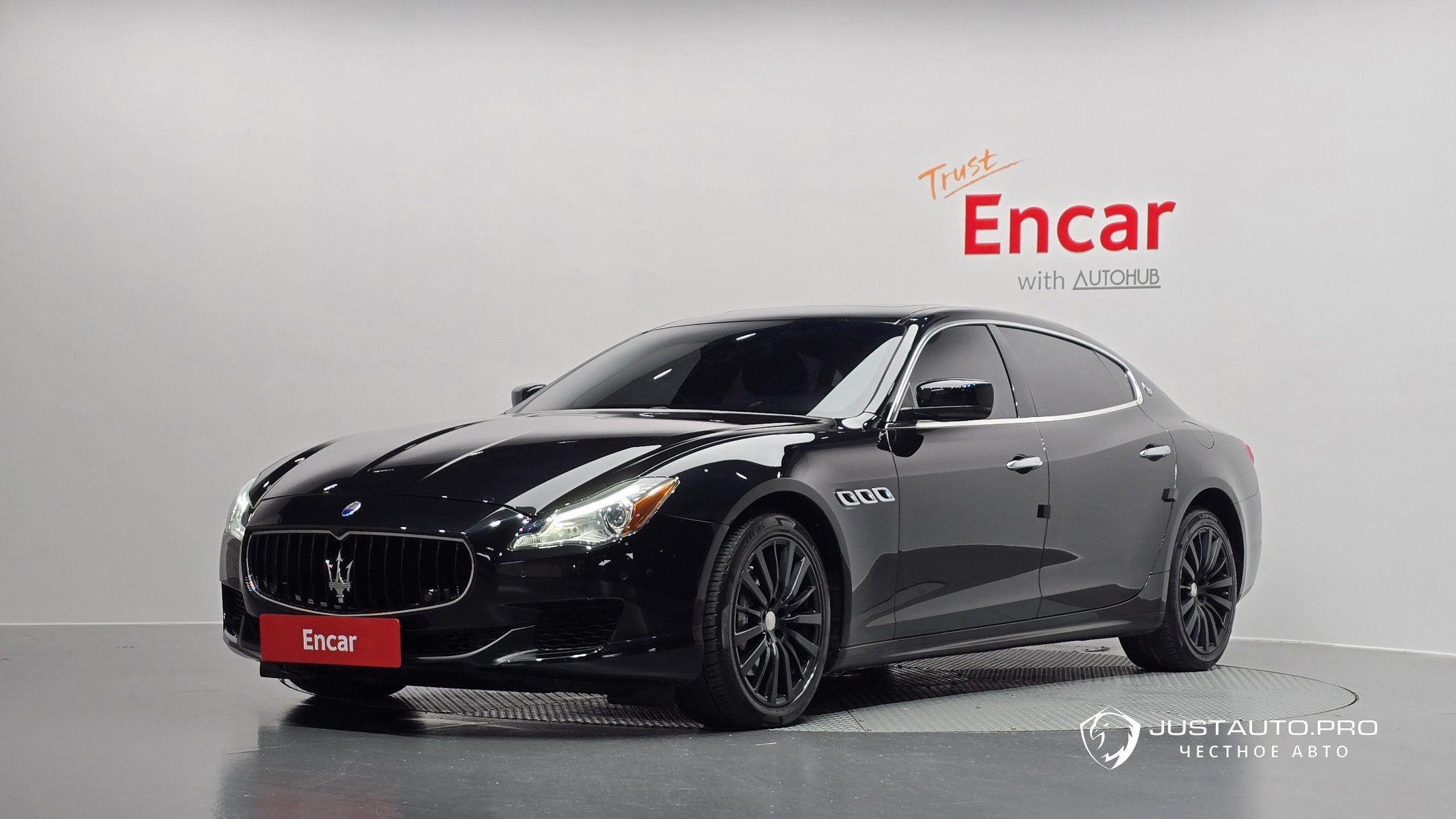 Автомобиль Maserati Quattroporte