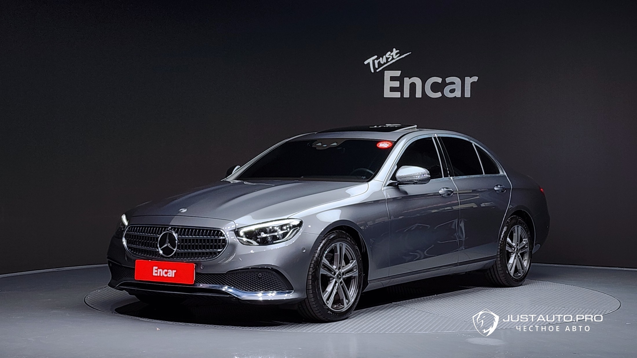 Автомобиль Mercedes-Benz E-Class