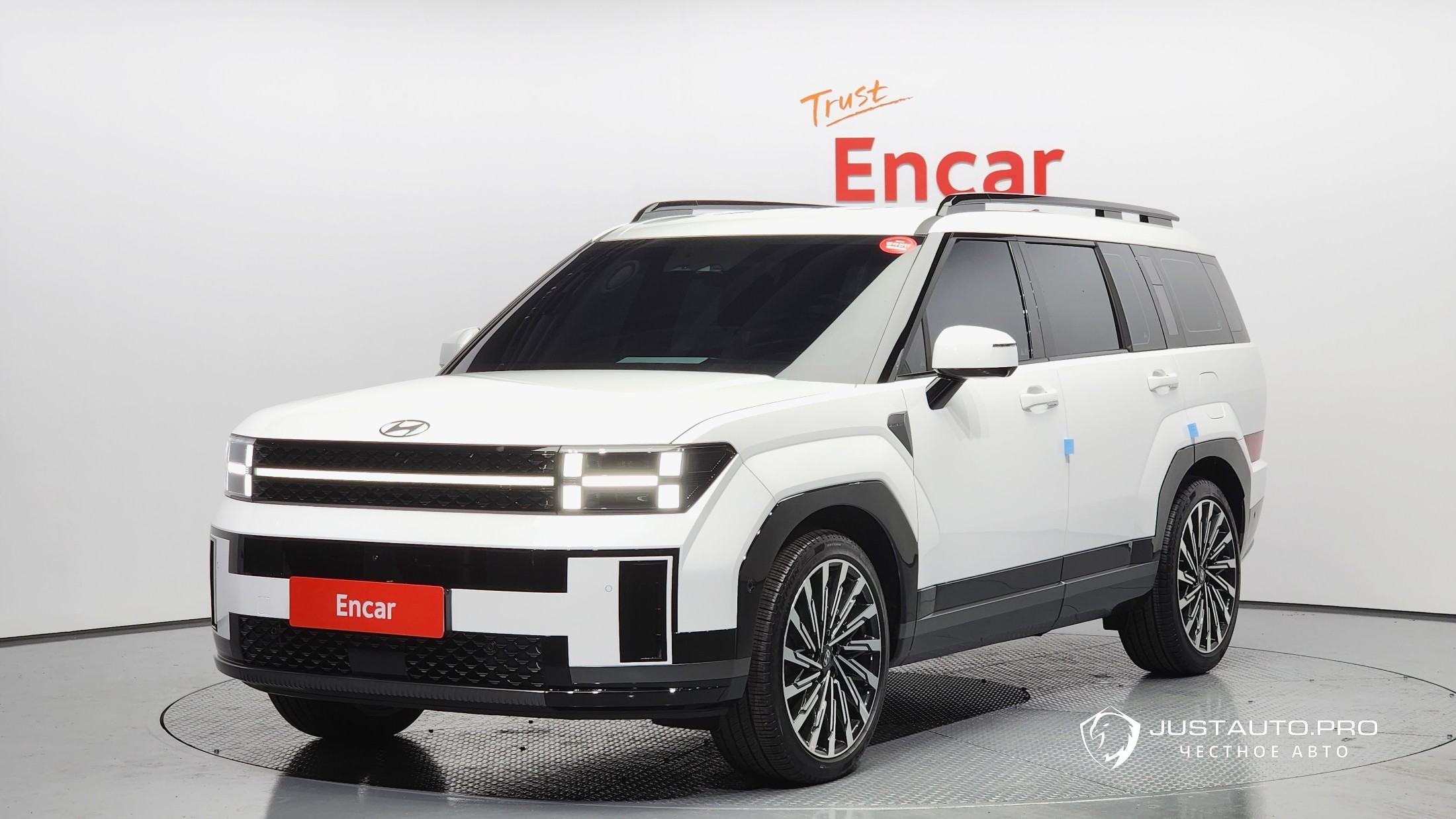 Автомобиль Hyundai Santafe