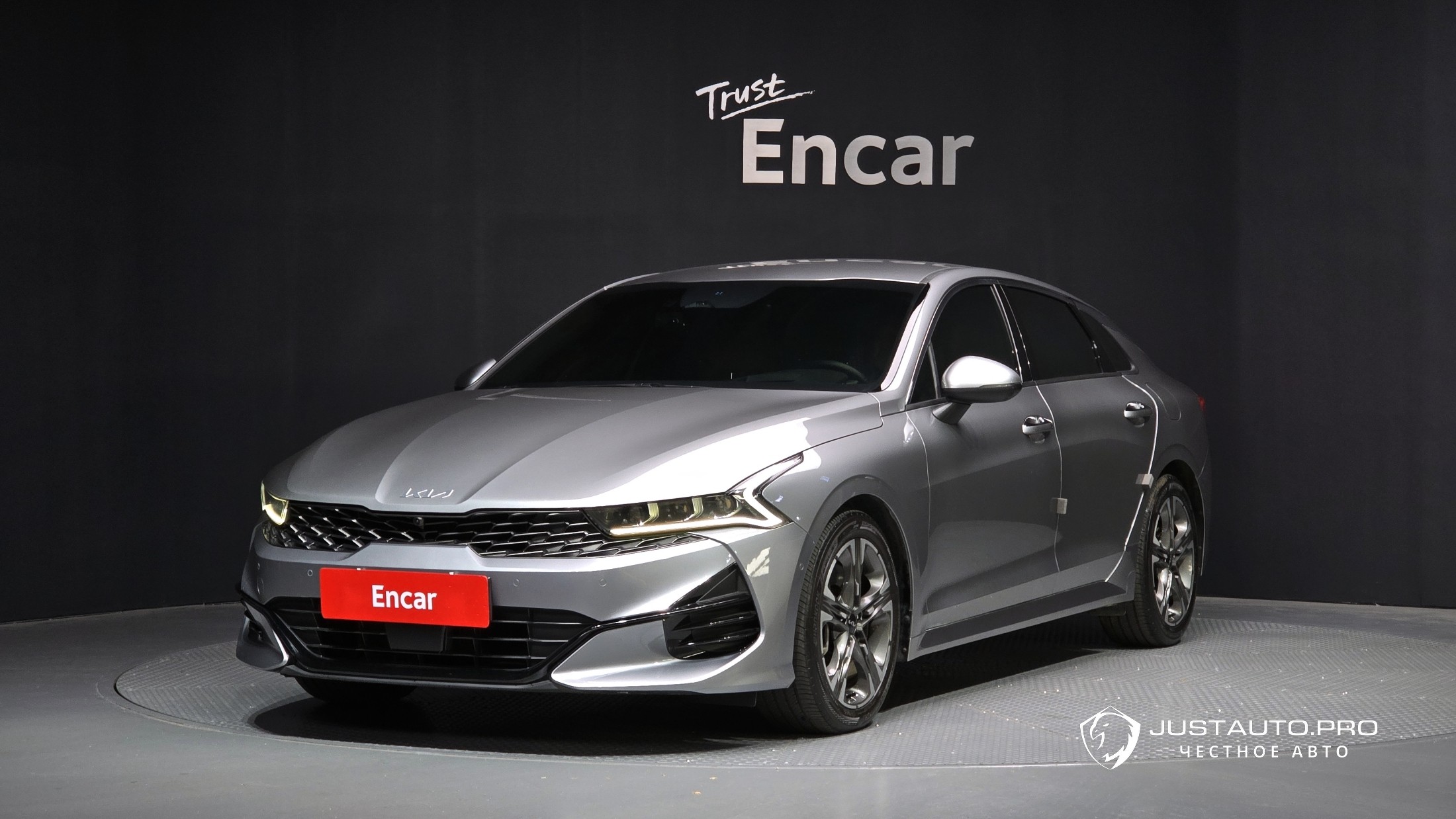 Автомобиль Kia K5