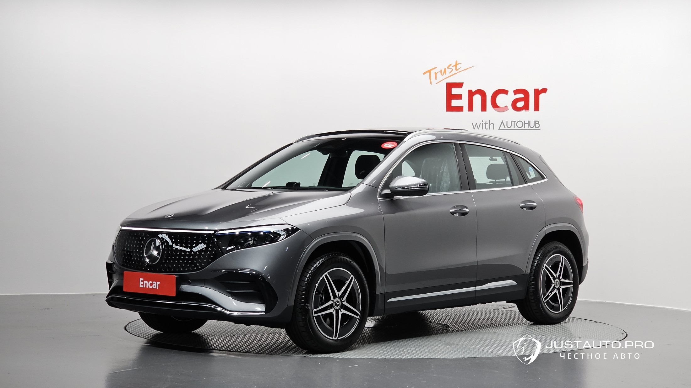 Автомобиль Mercedes-Benz EQA