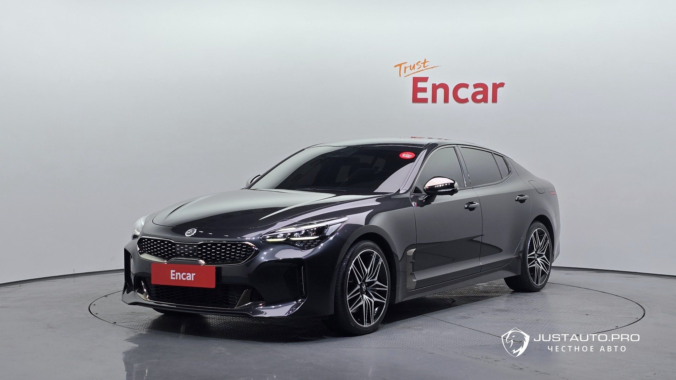 Автомобиль Kia Stinger