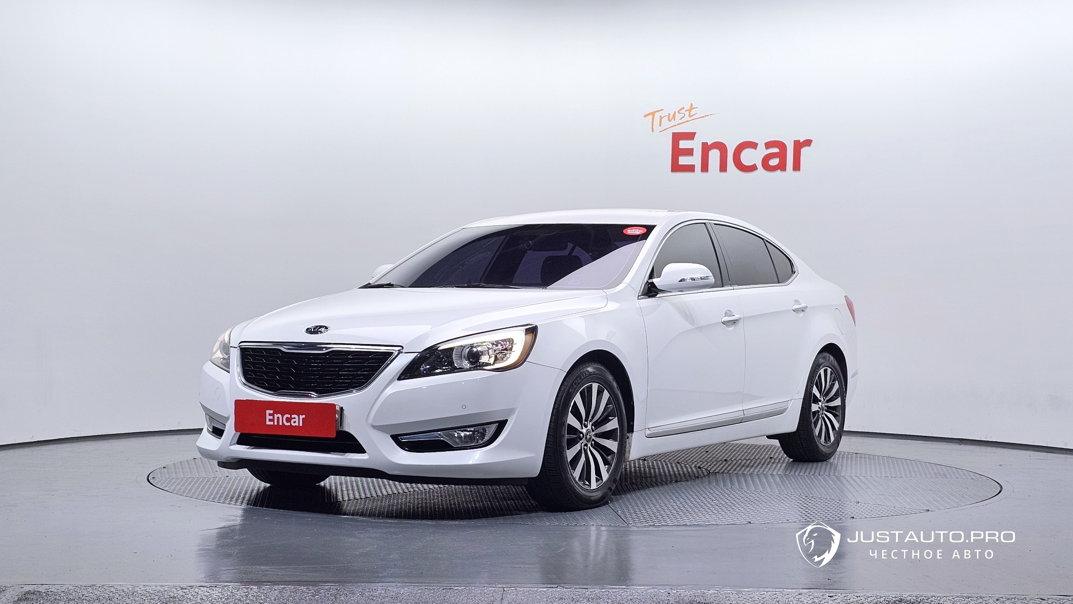 Автомобиль Kia K7