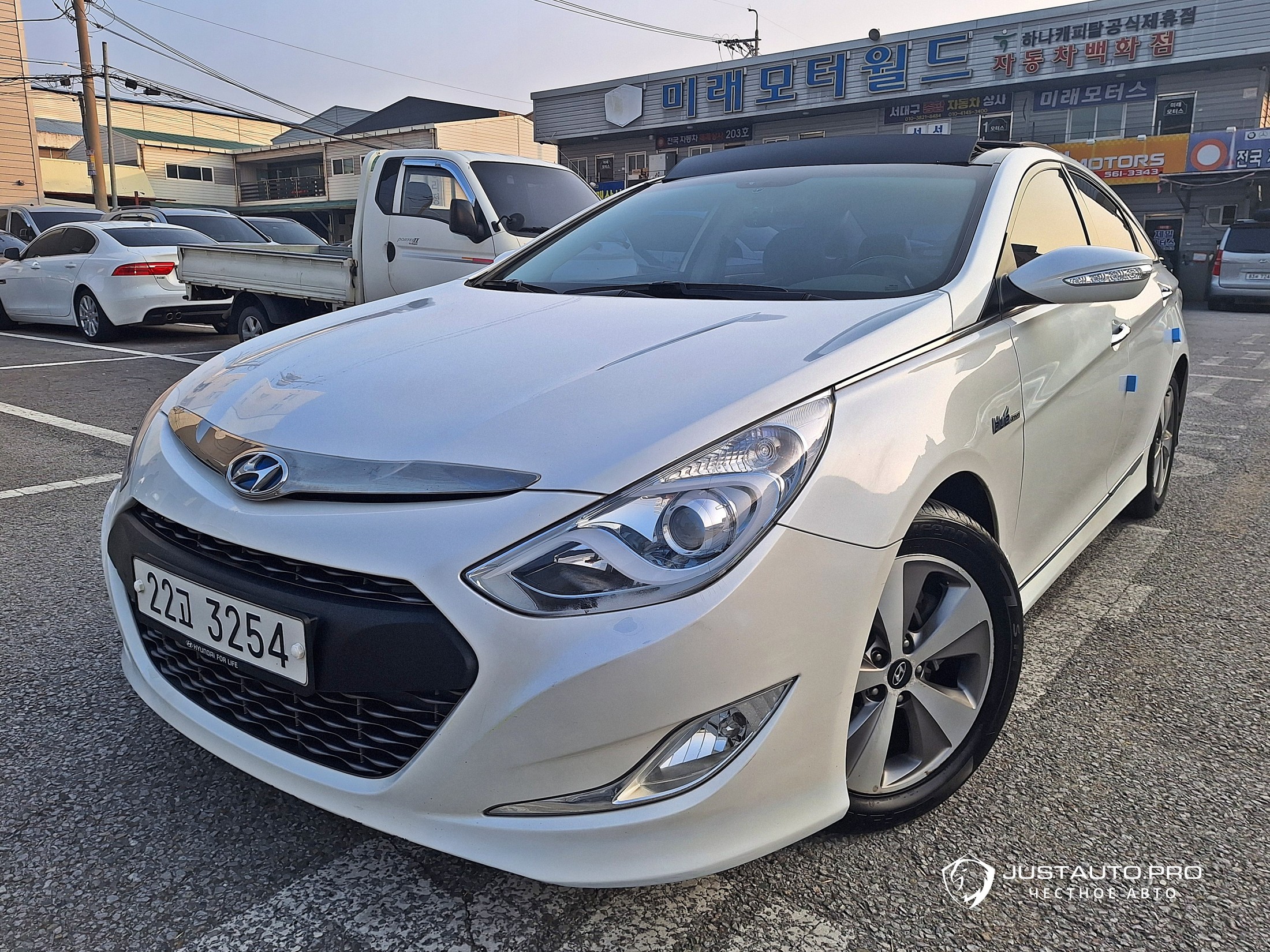 Автомобиль Hyundai Sonata