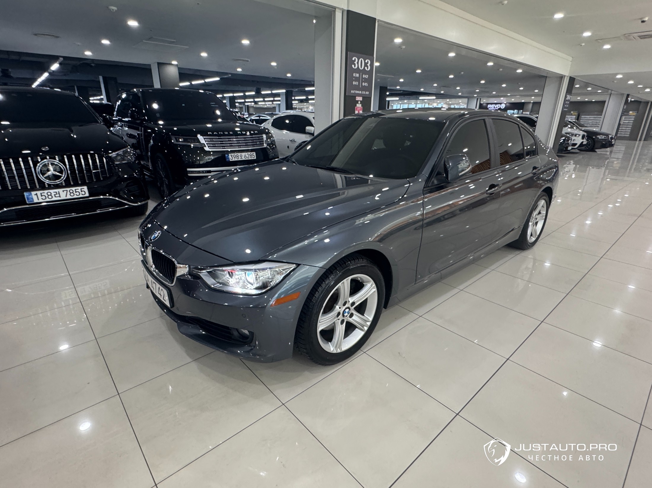 Автомобиль BMW 3-Series