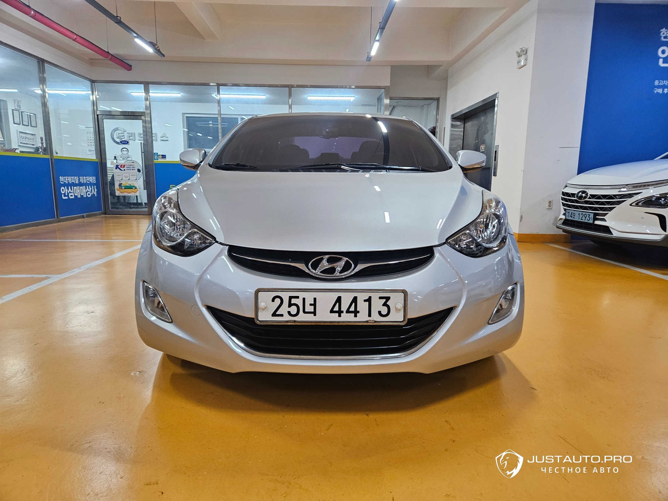 Автомобиль Hyundai AVANTE