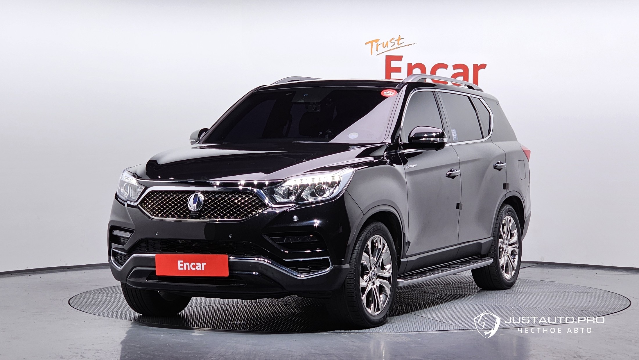 Автомобиль KG_Mobility_Ssangyong Rexton