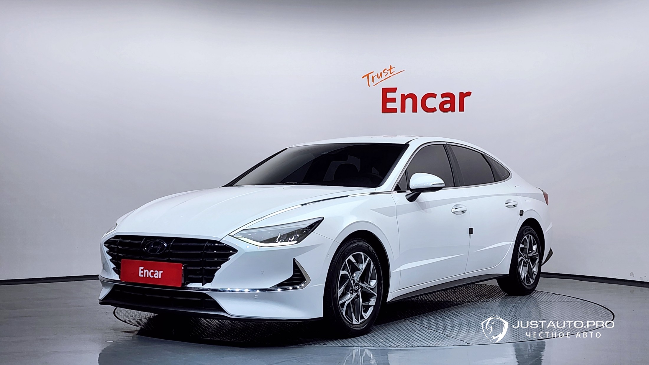 Автомобиль Hyundai Sonata