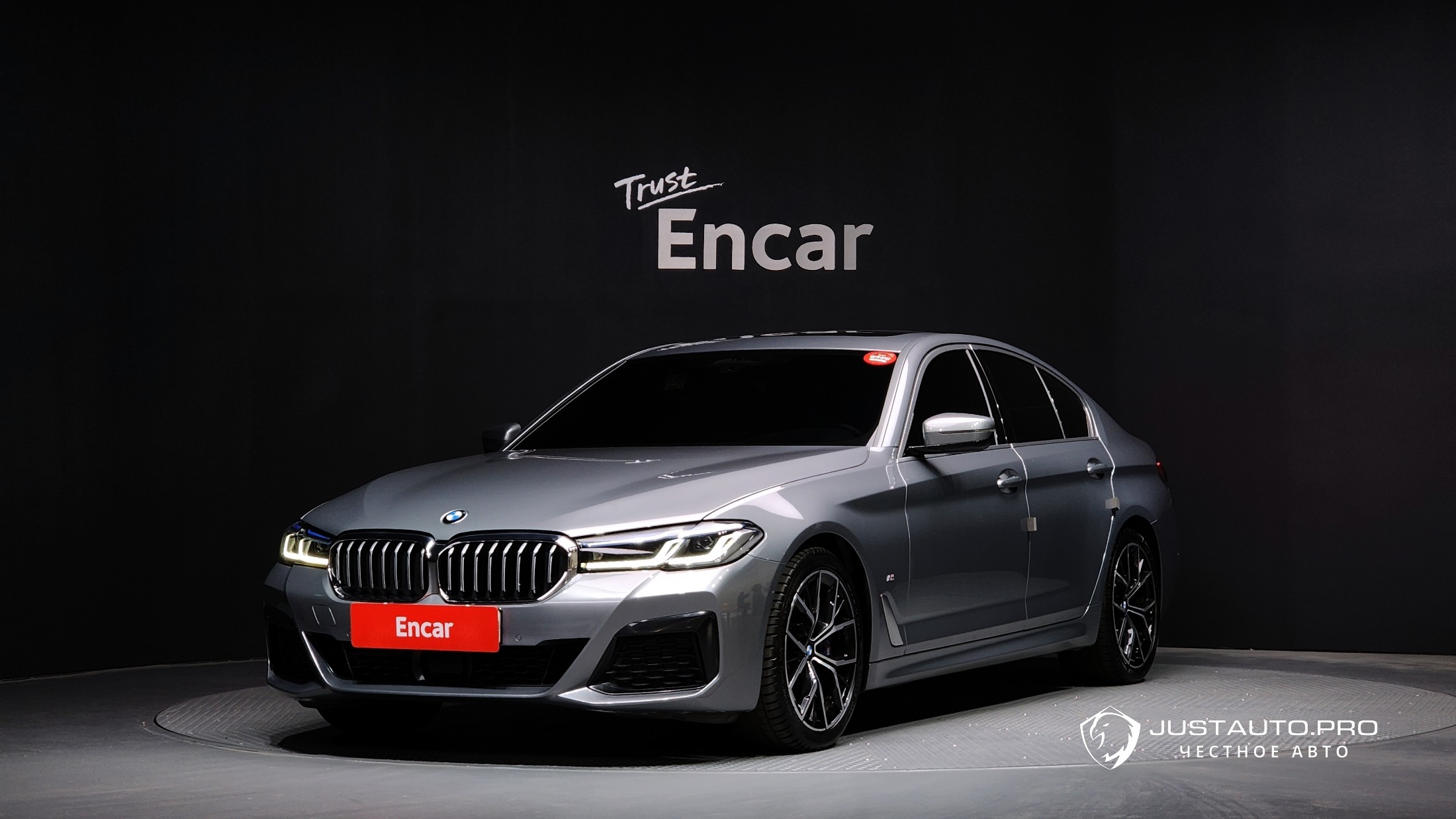 Автомобиль BMW 5-Series