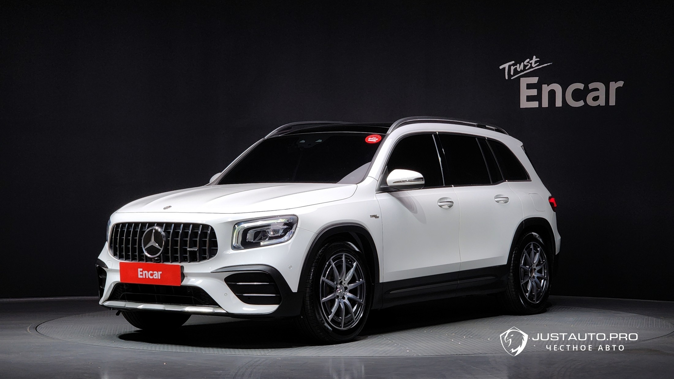 Автомобиль Mercedes-Benz GLB-Class