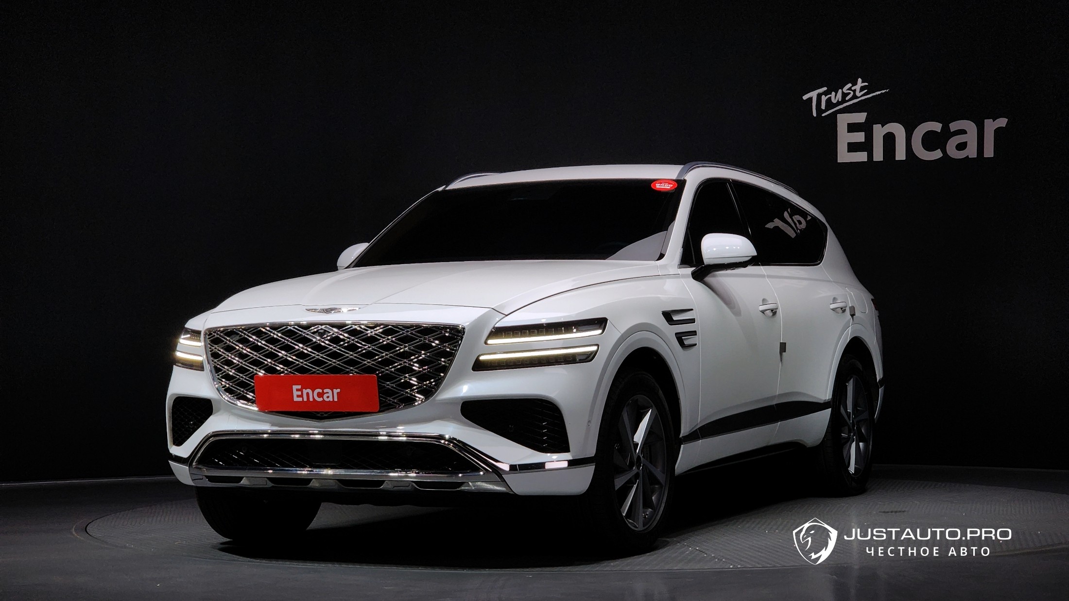 Автомобиль Genesis GV80