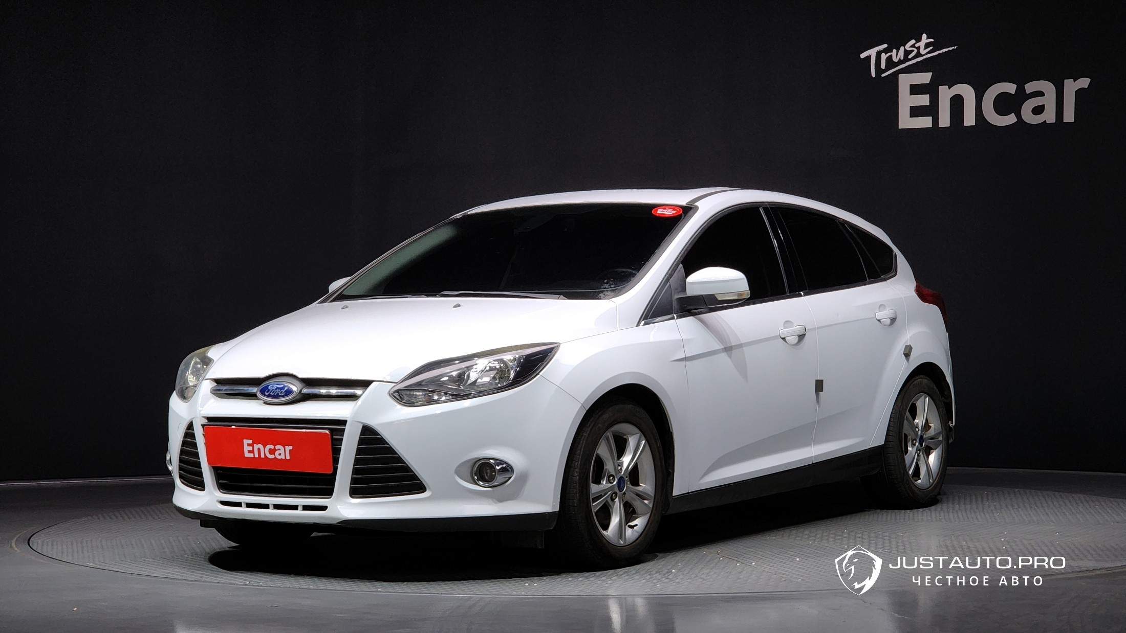 Автомобиль Ford Focus