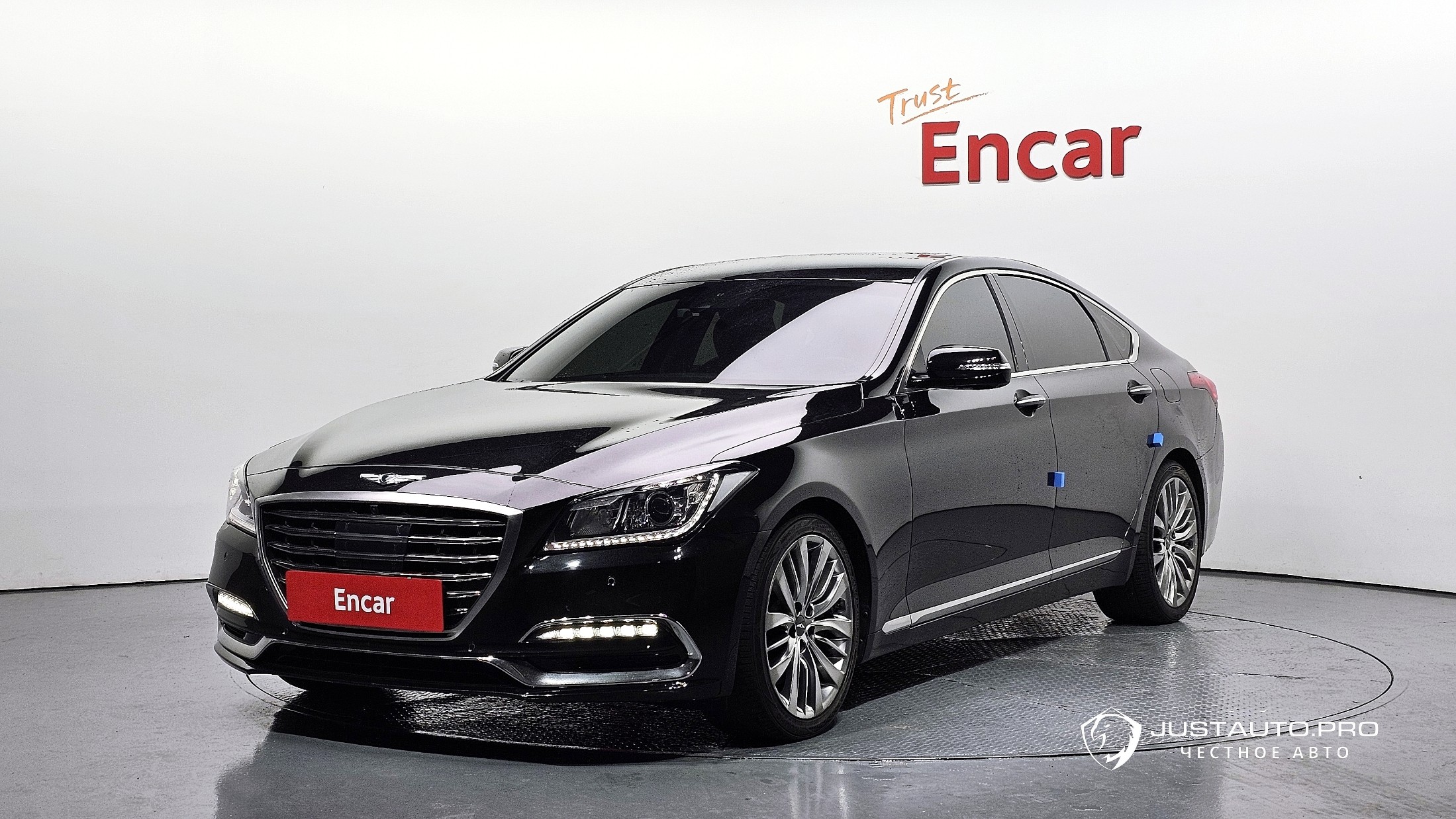 Автомобиль Genesis G80