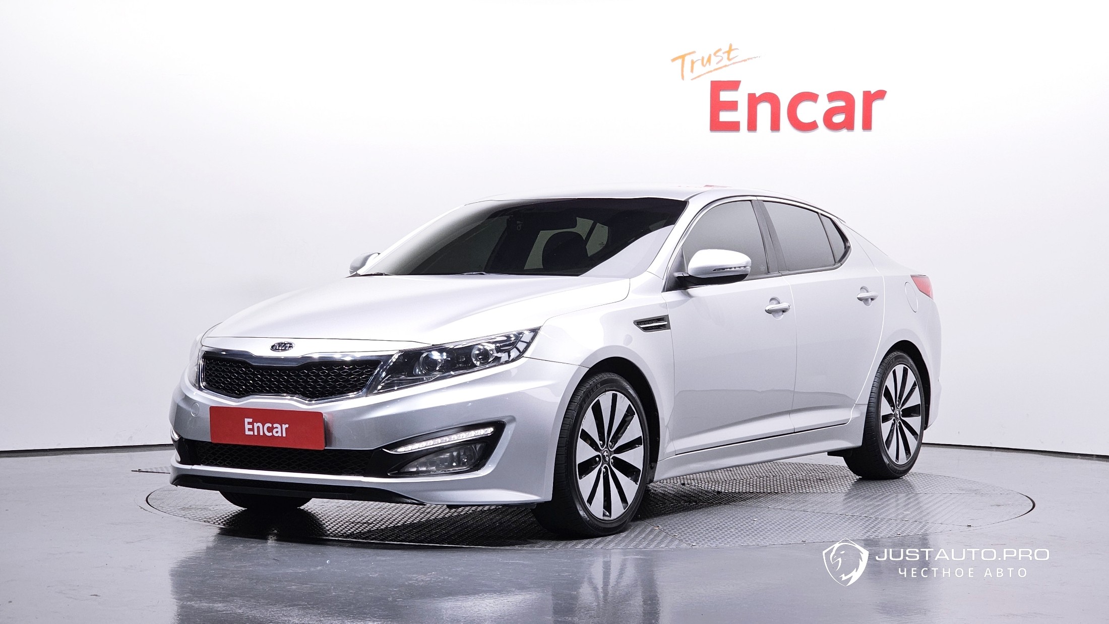 Автомобиль Kia K5