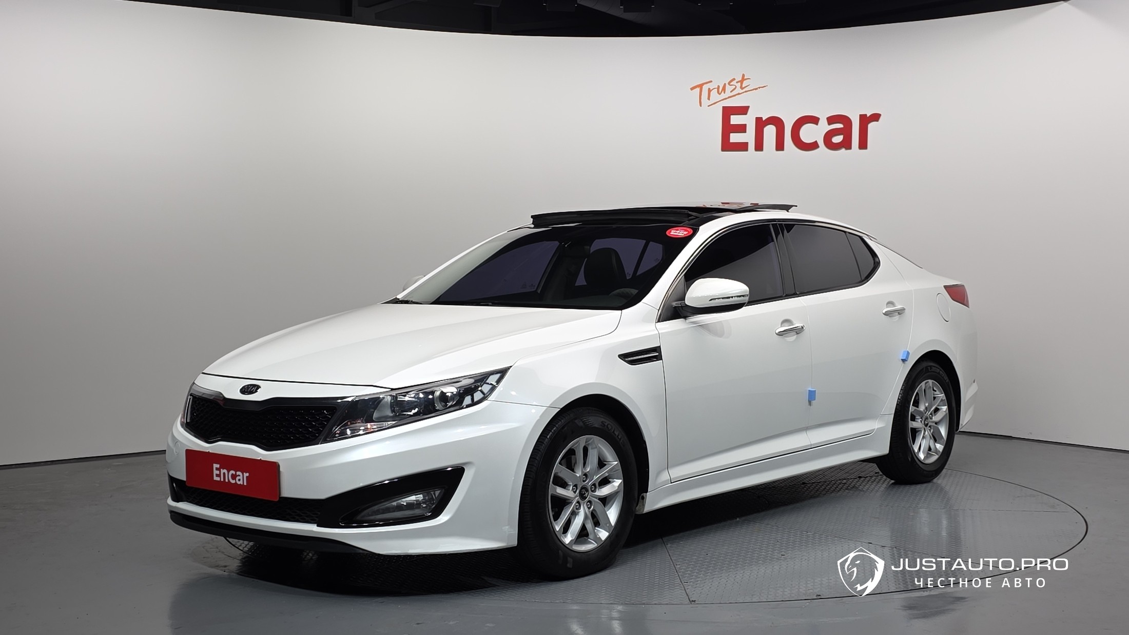 Автомобиль Kia K5