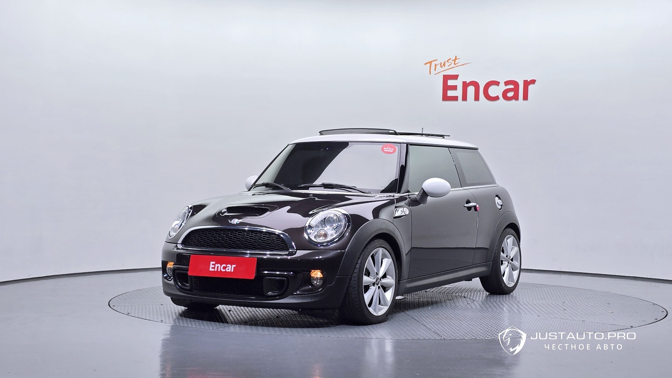 Автомобиль Mini Cooper