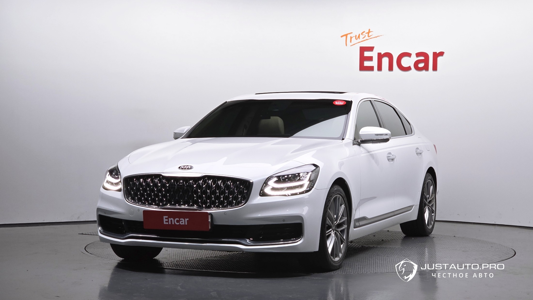 Автомобиль Kia K9