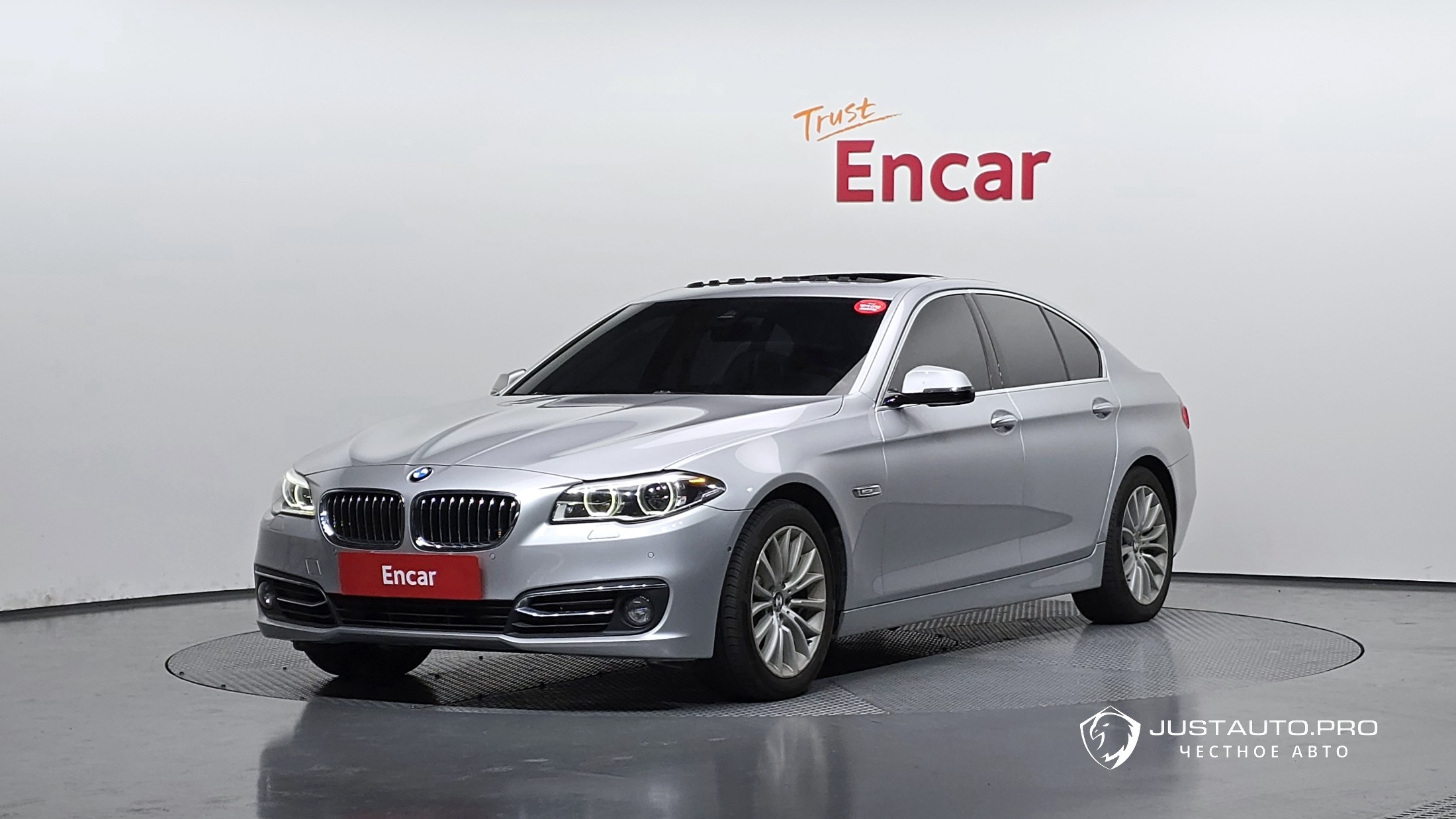 Автомобиль BMW 5-Series