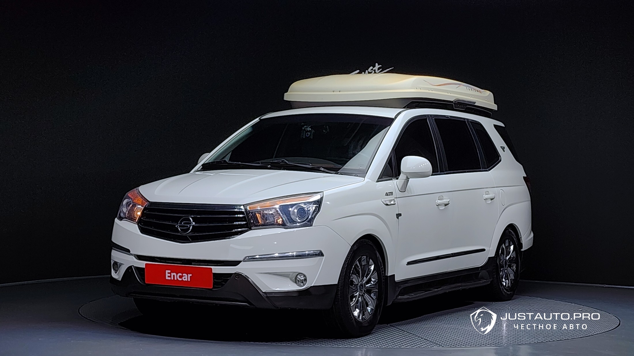 Автомобиль KG_Mobility_Ssangyong KORANDO