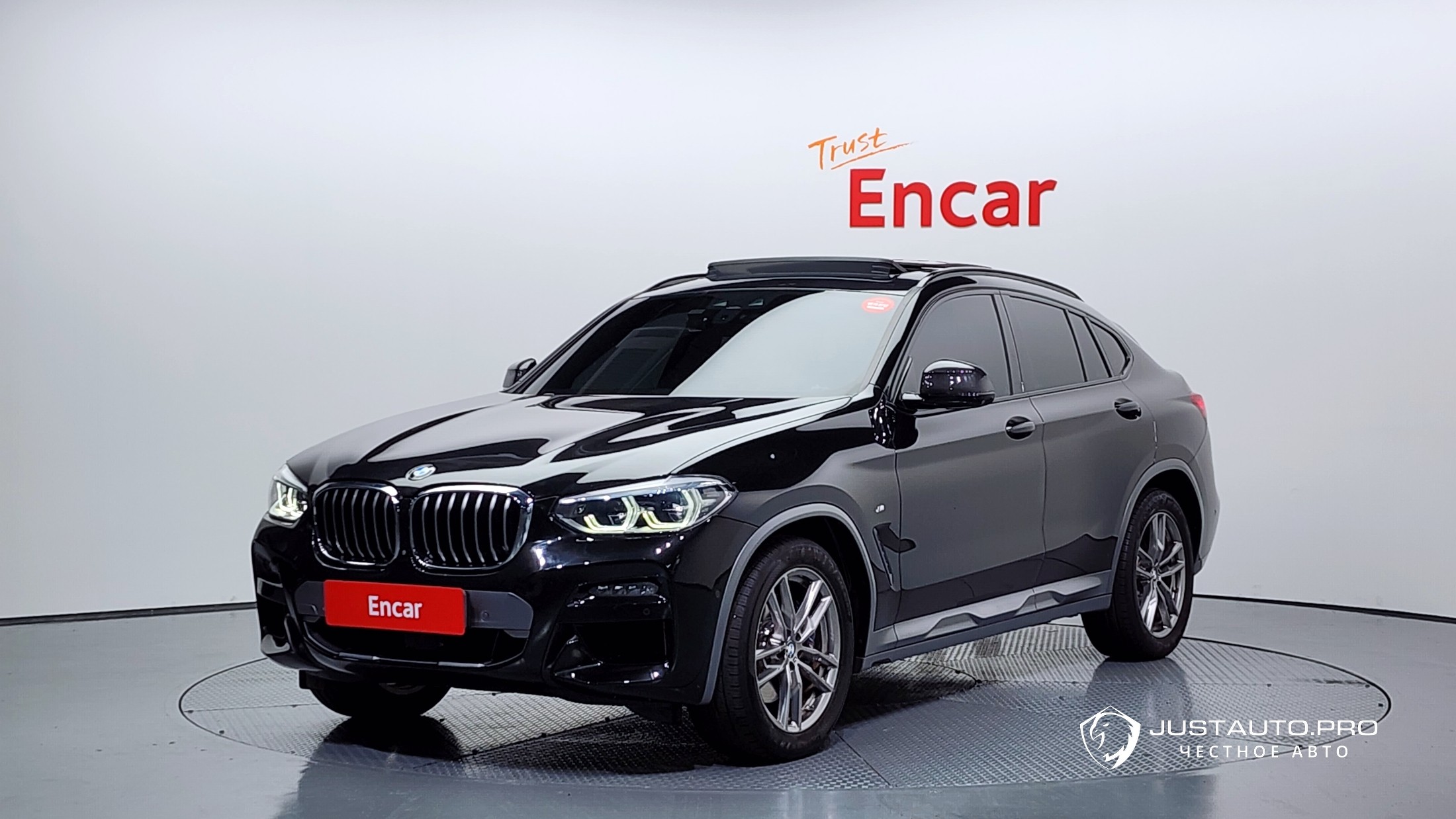 Автомобиль BMW X4