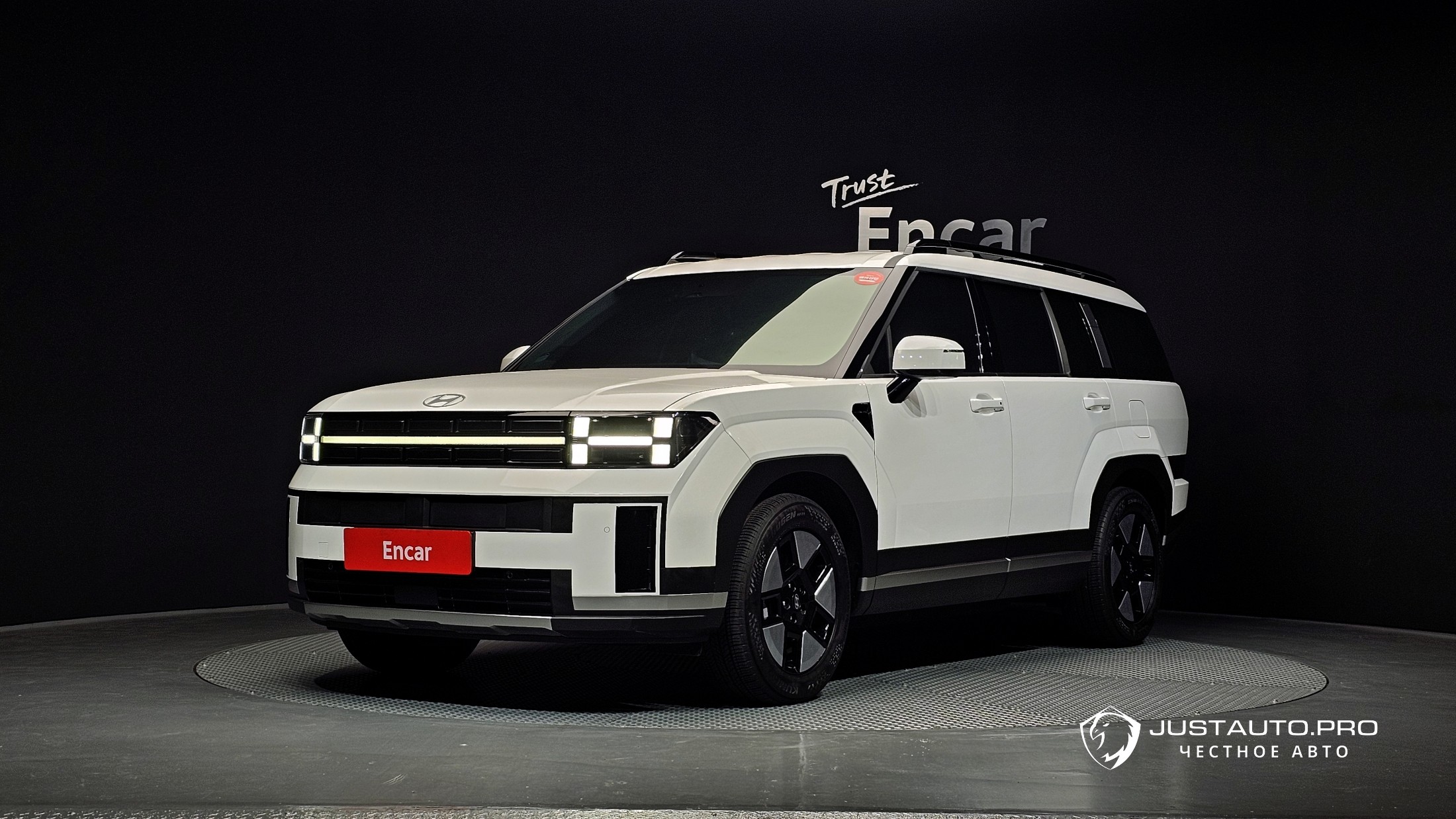 Автомобиль Hyundai Santafe