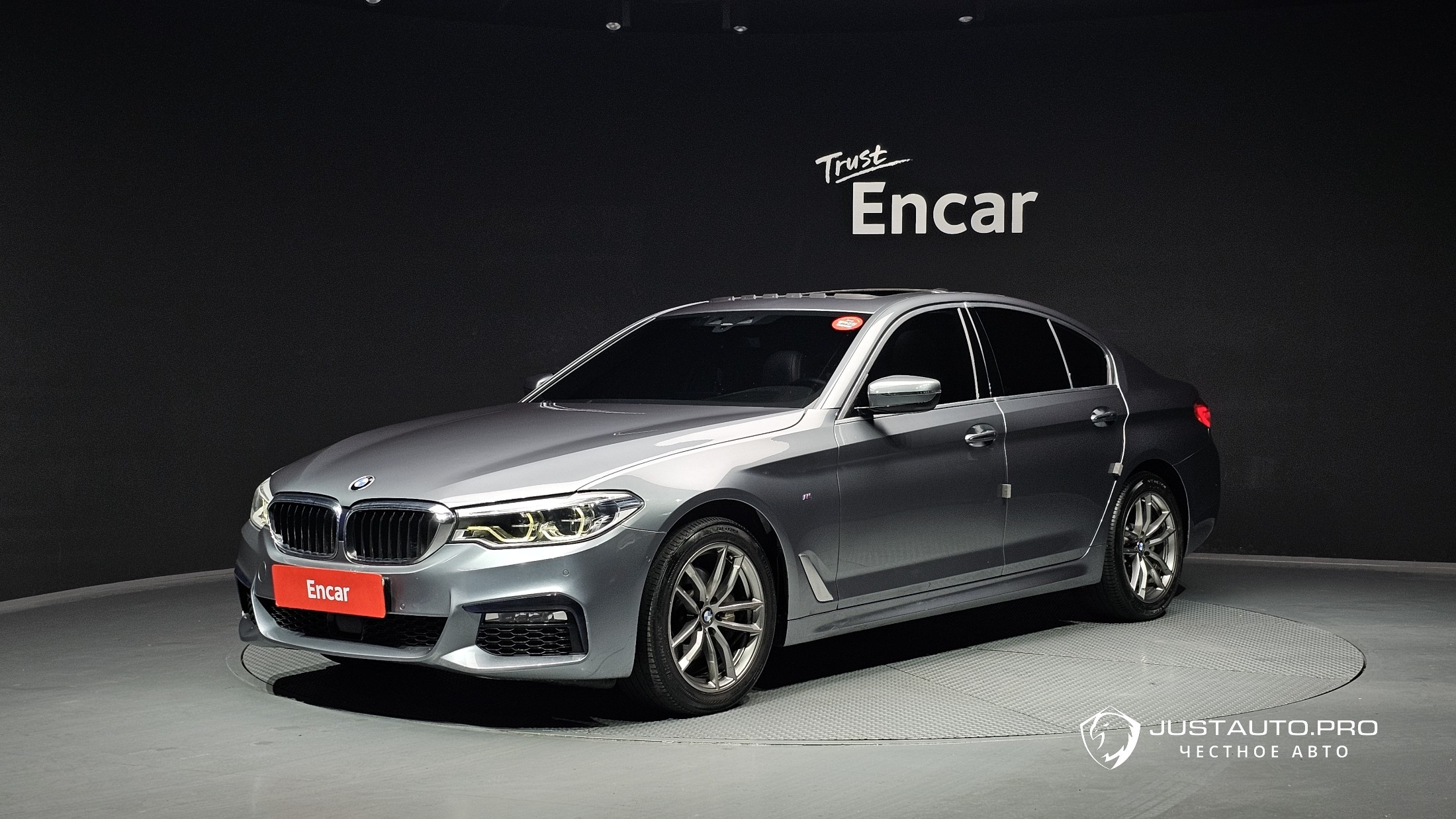 Автомобиль BMW 5-Series