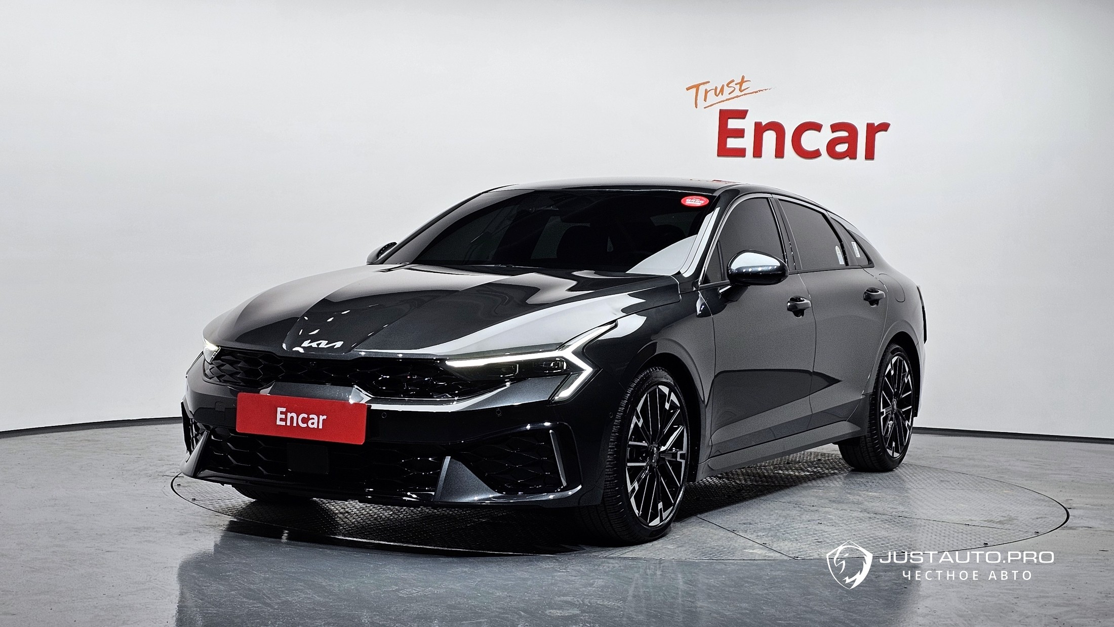 Автомобиль Kia K5