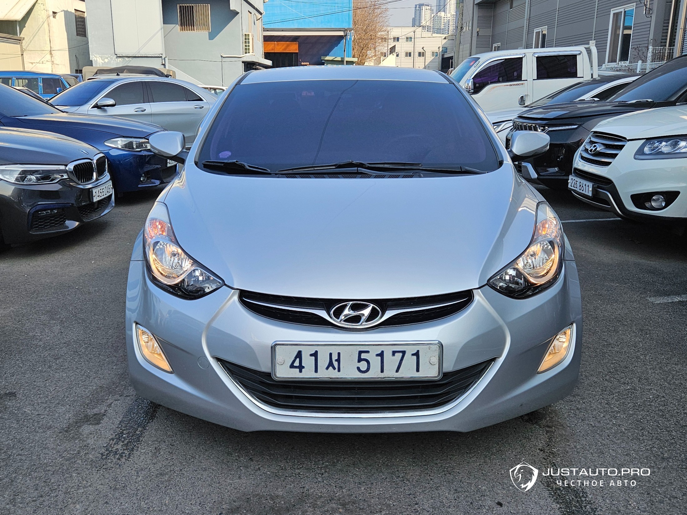 Автомобиль Hyundai AVANTE