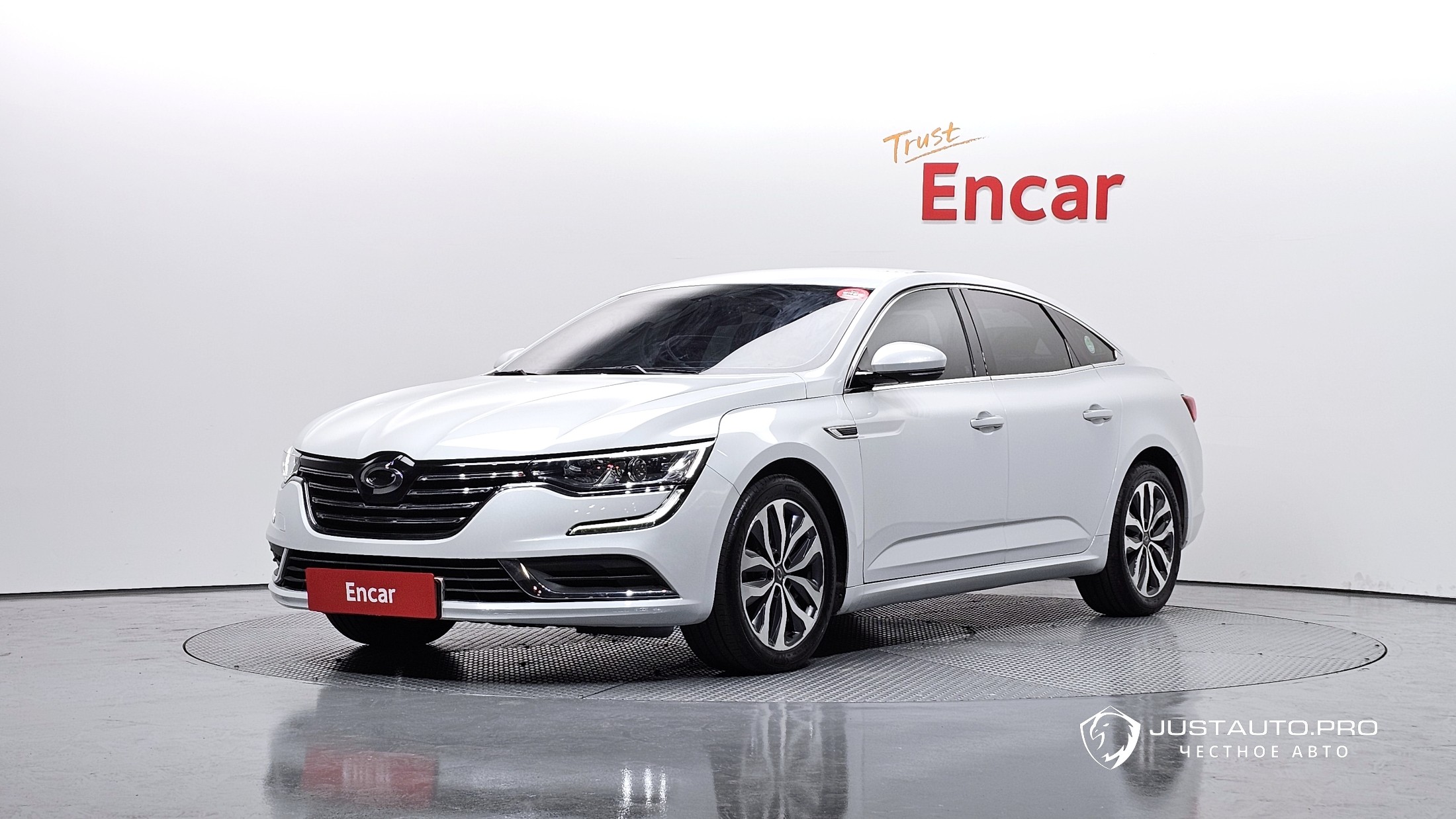 Автомобиль Renault-KoreaSamsung SM6