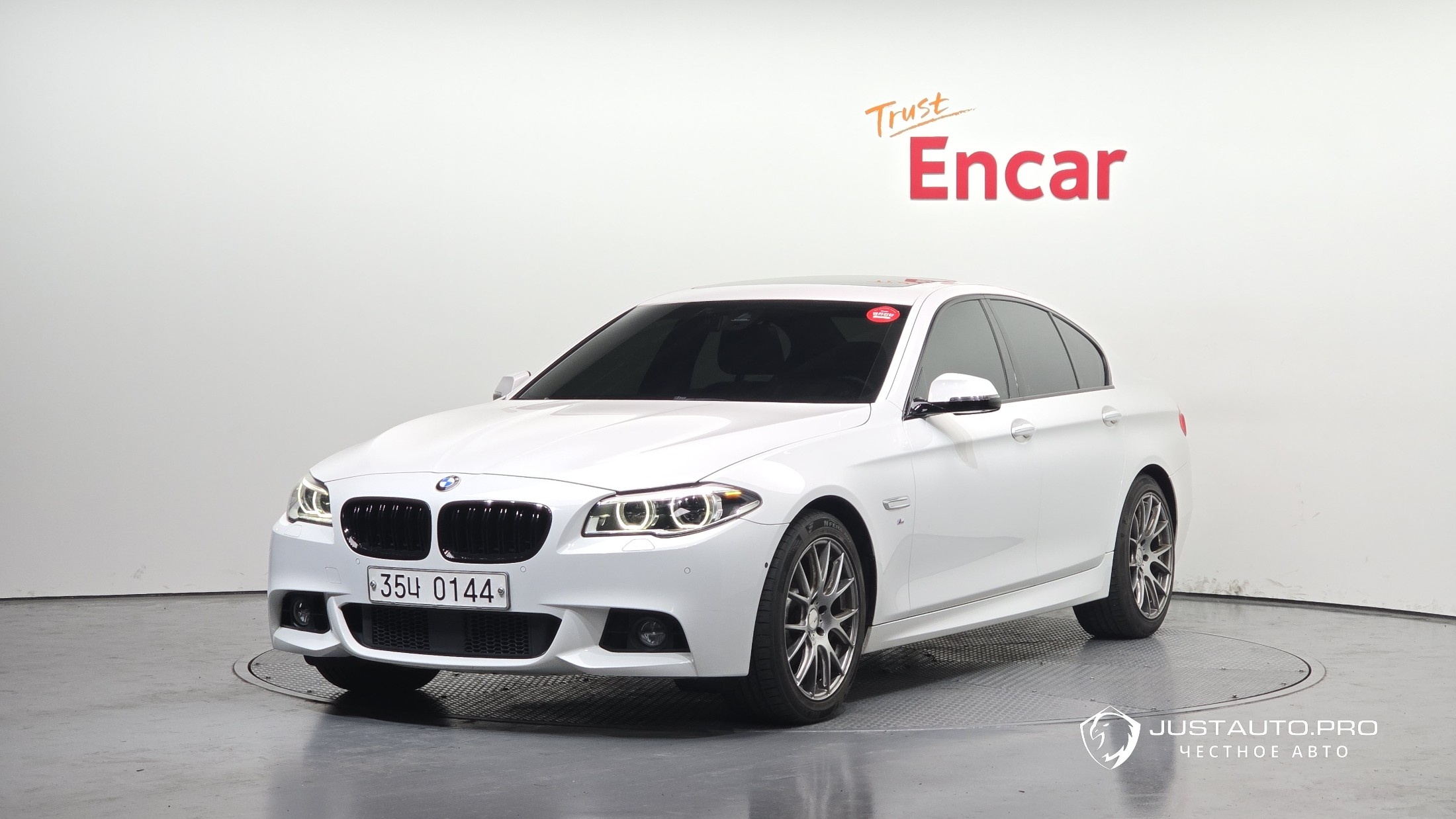 Автомобиль BMW 5-Series