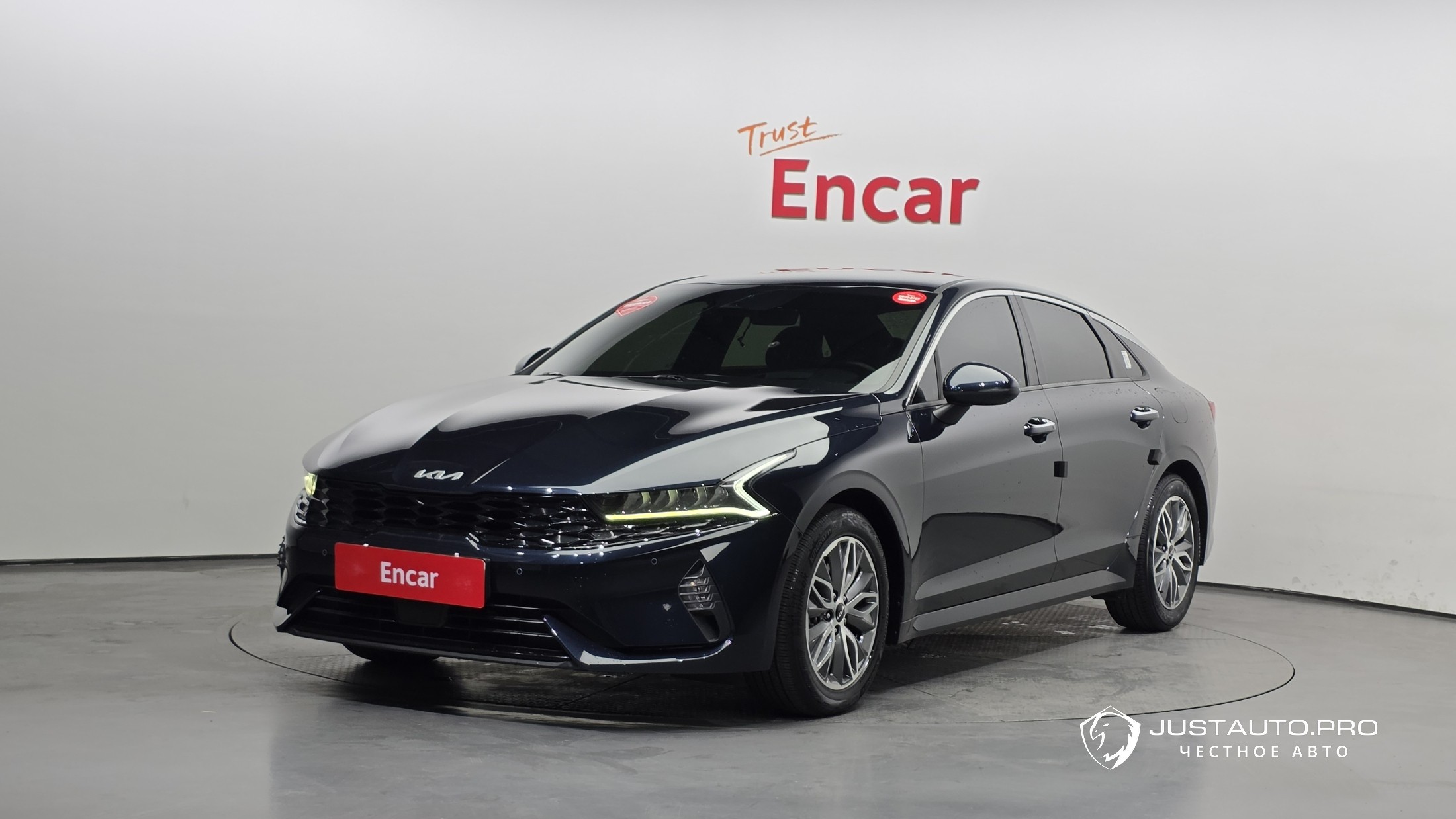 Автомобиль Kia K5